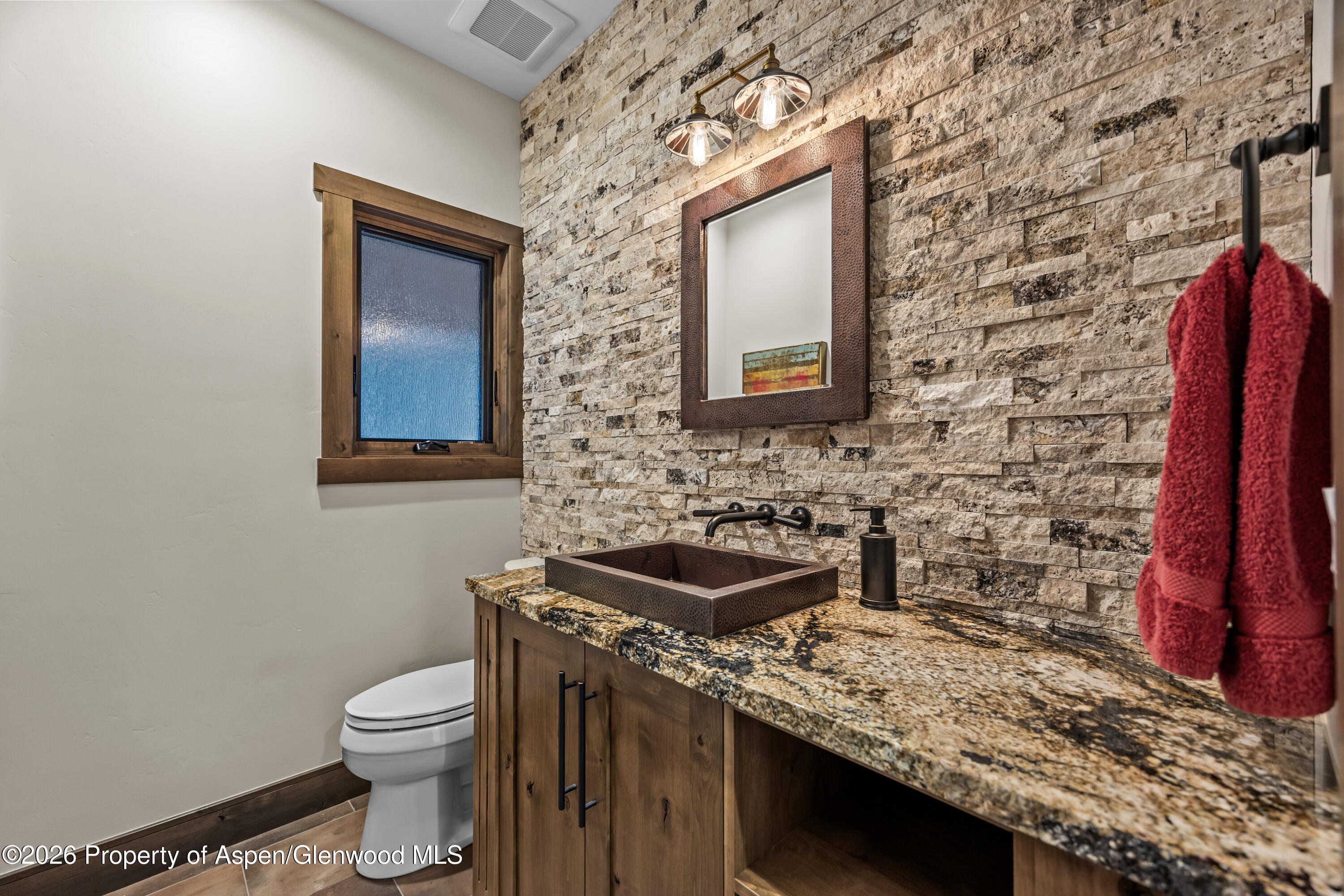 160 Red Cliff Circle Property Photo 15