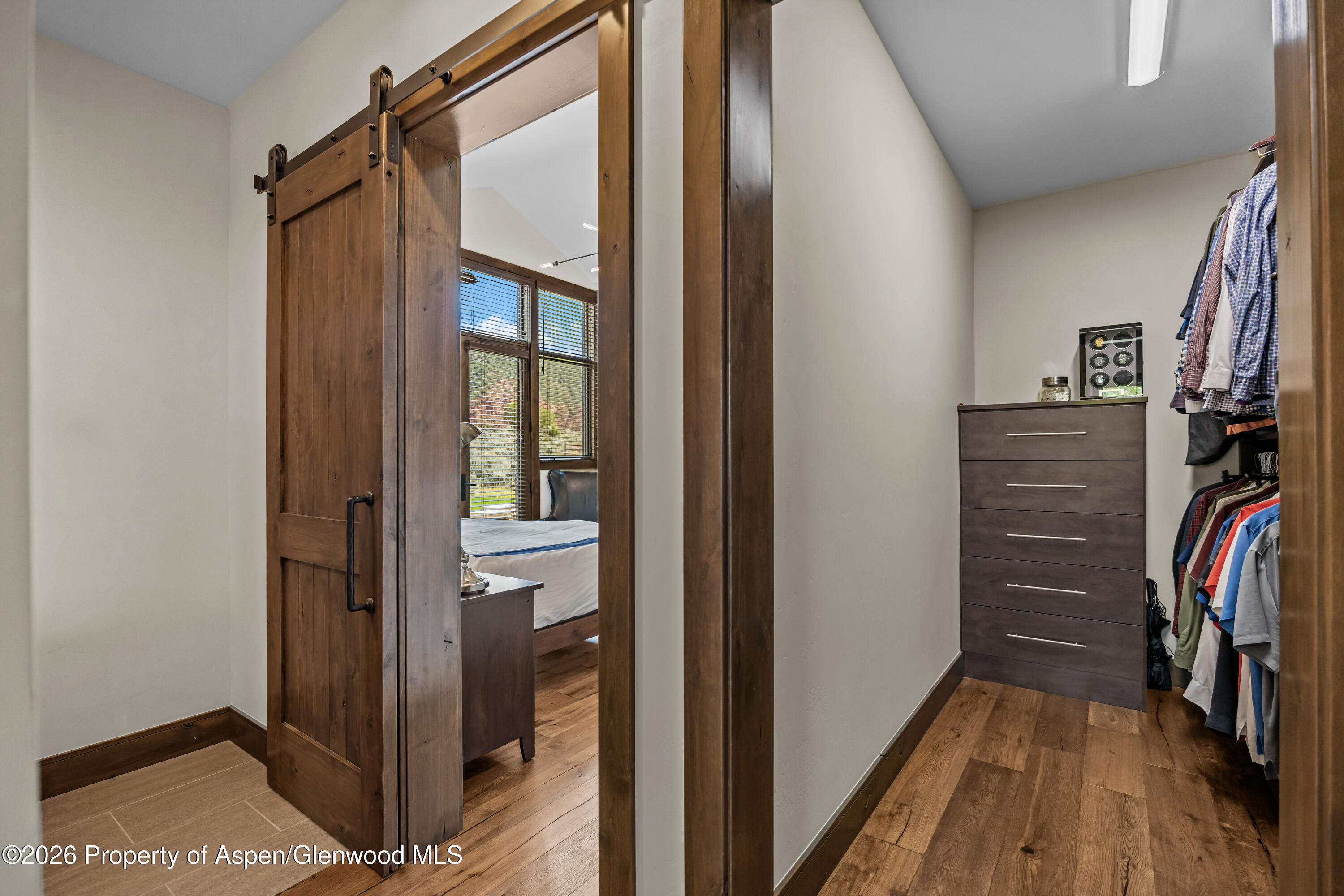 160 Red Cliff Circle Property Photo 20