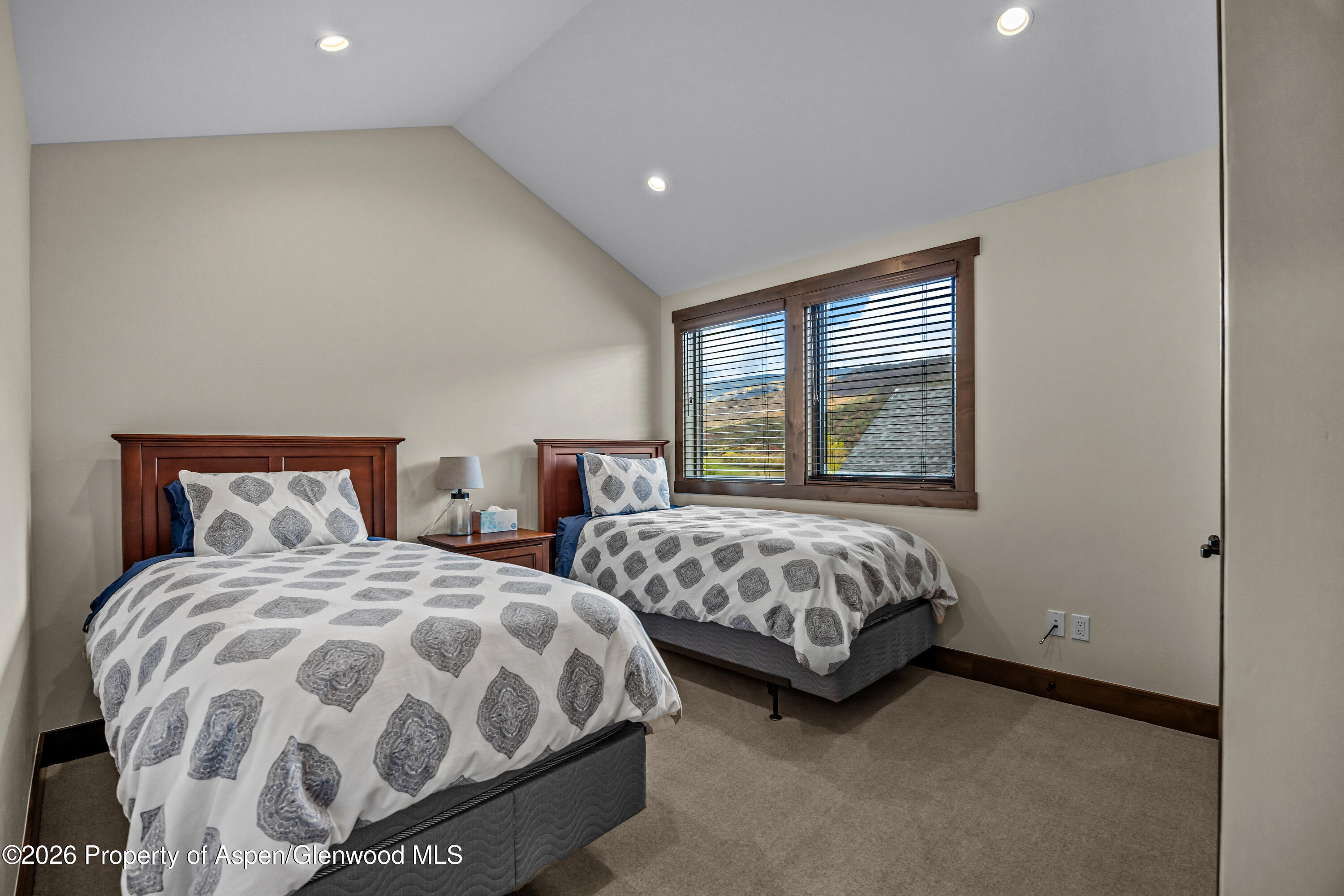 160 Red Cliff Circle Property Photo 25