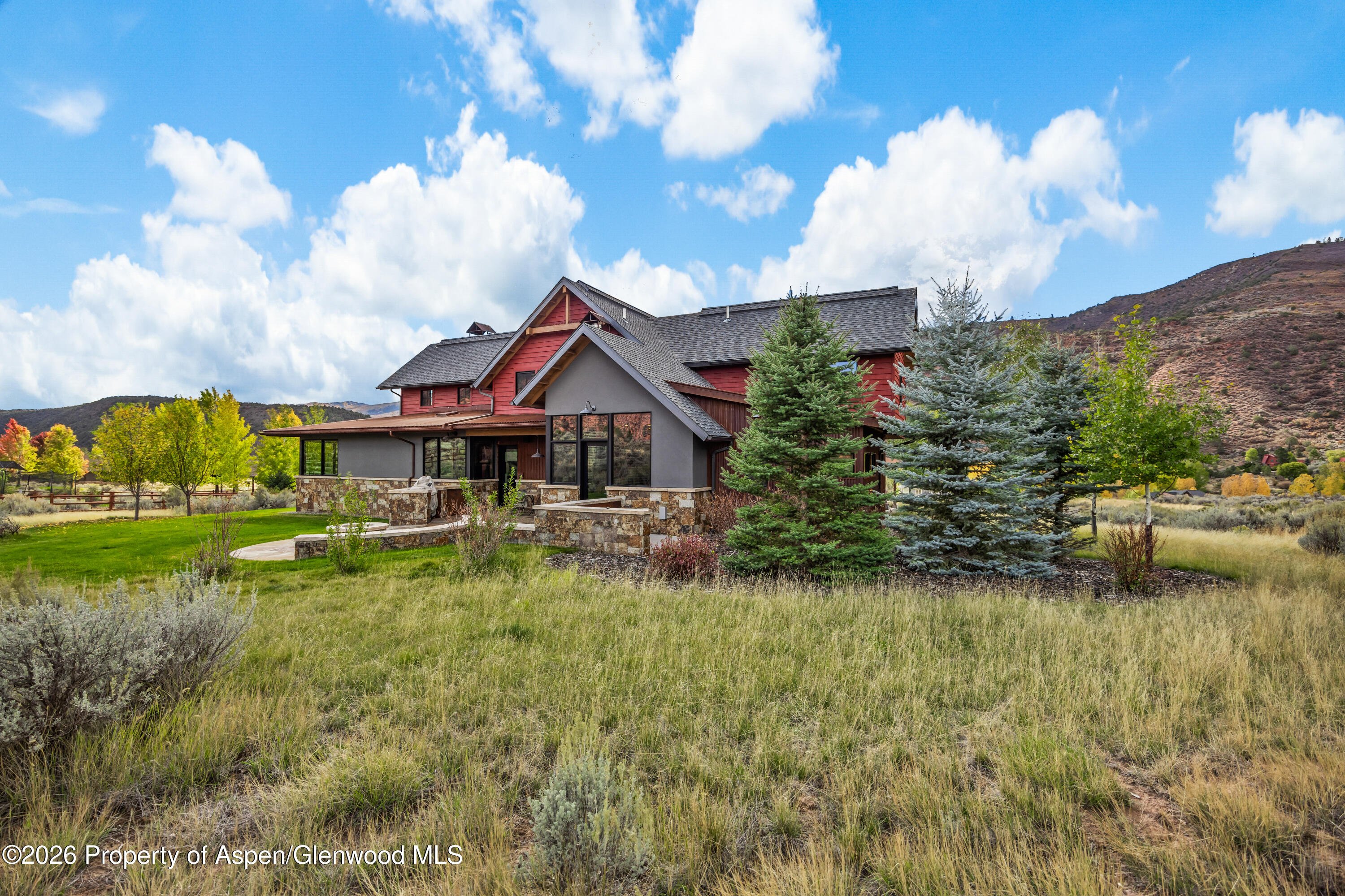 160 Red Cliff Circle Property Photo 34