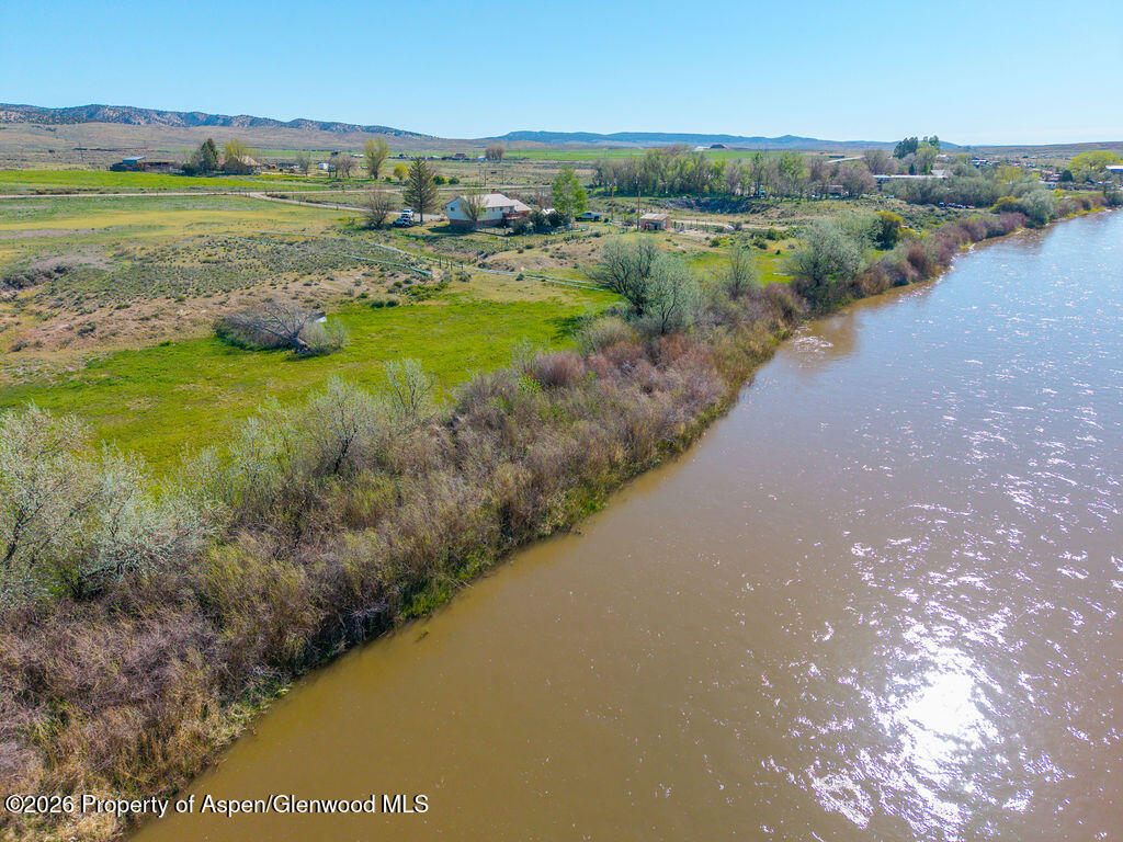 54060 Highway 318 Property Photo 3