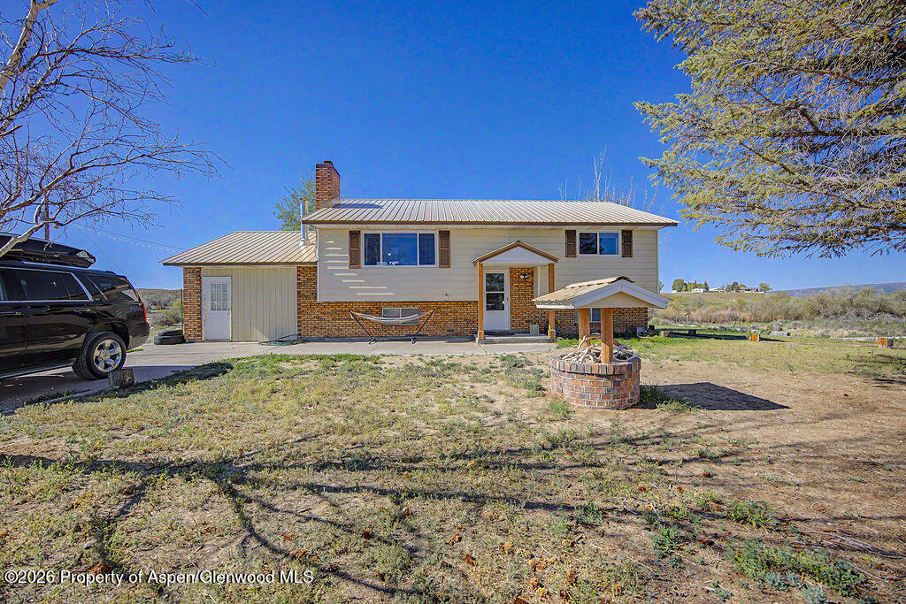 54060 Highway 318 Property Photo 4