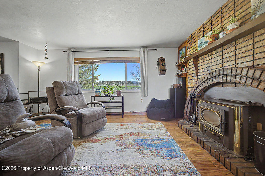 54060 Highway 318 Property Photo 10