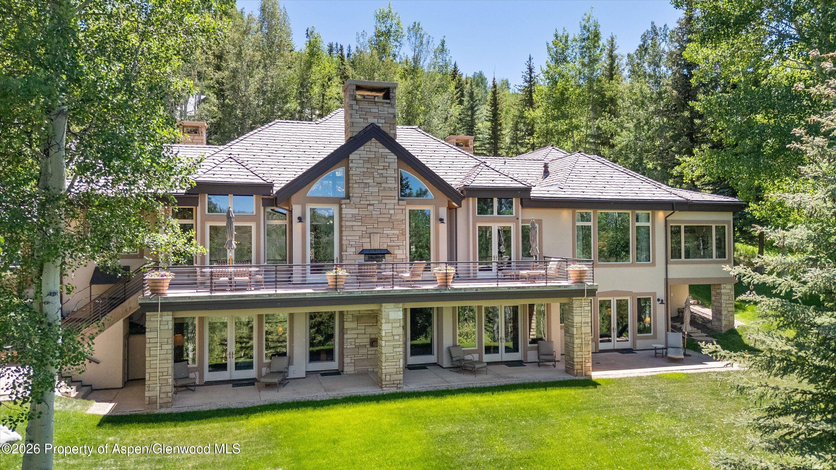 142 Aspen Way Property Photo 2