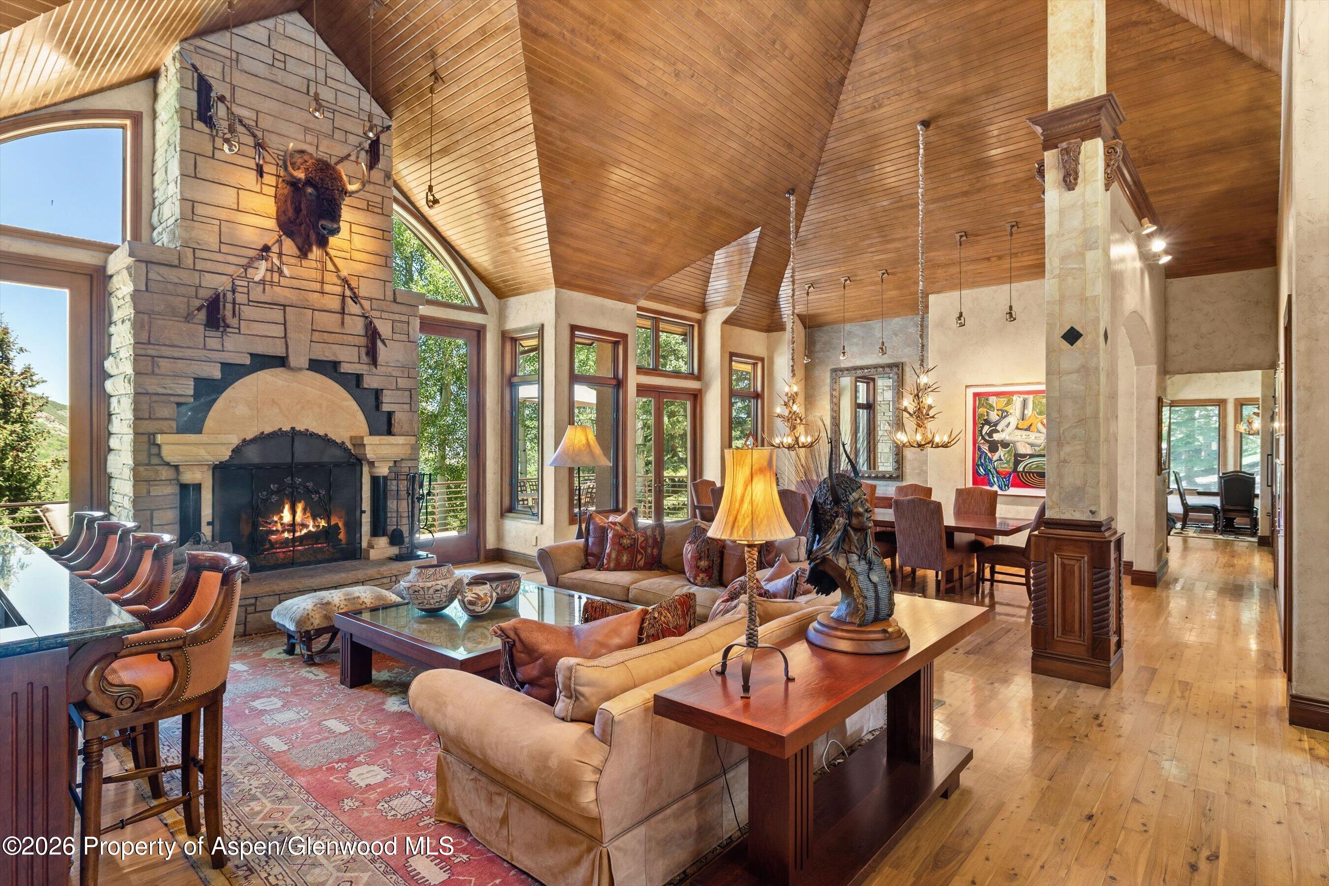 142 Aspen Way Property Photo 6