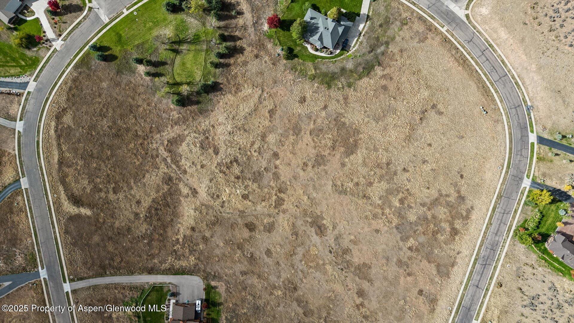 99 Red Cliff Circle Property Photo 11