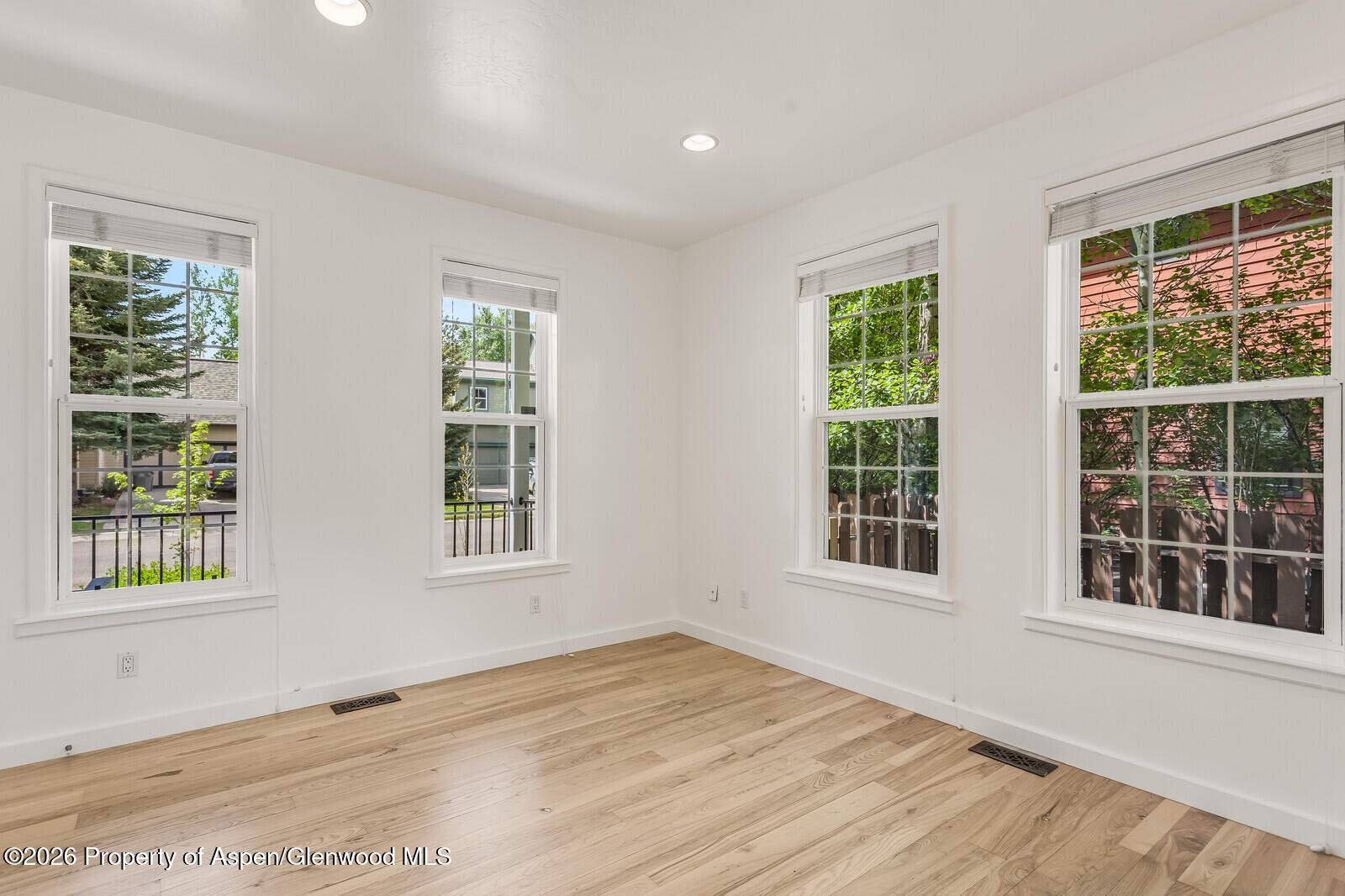355 Meadow Drive Property Photo 18