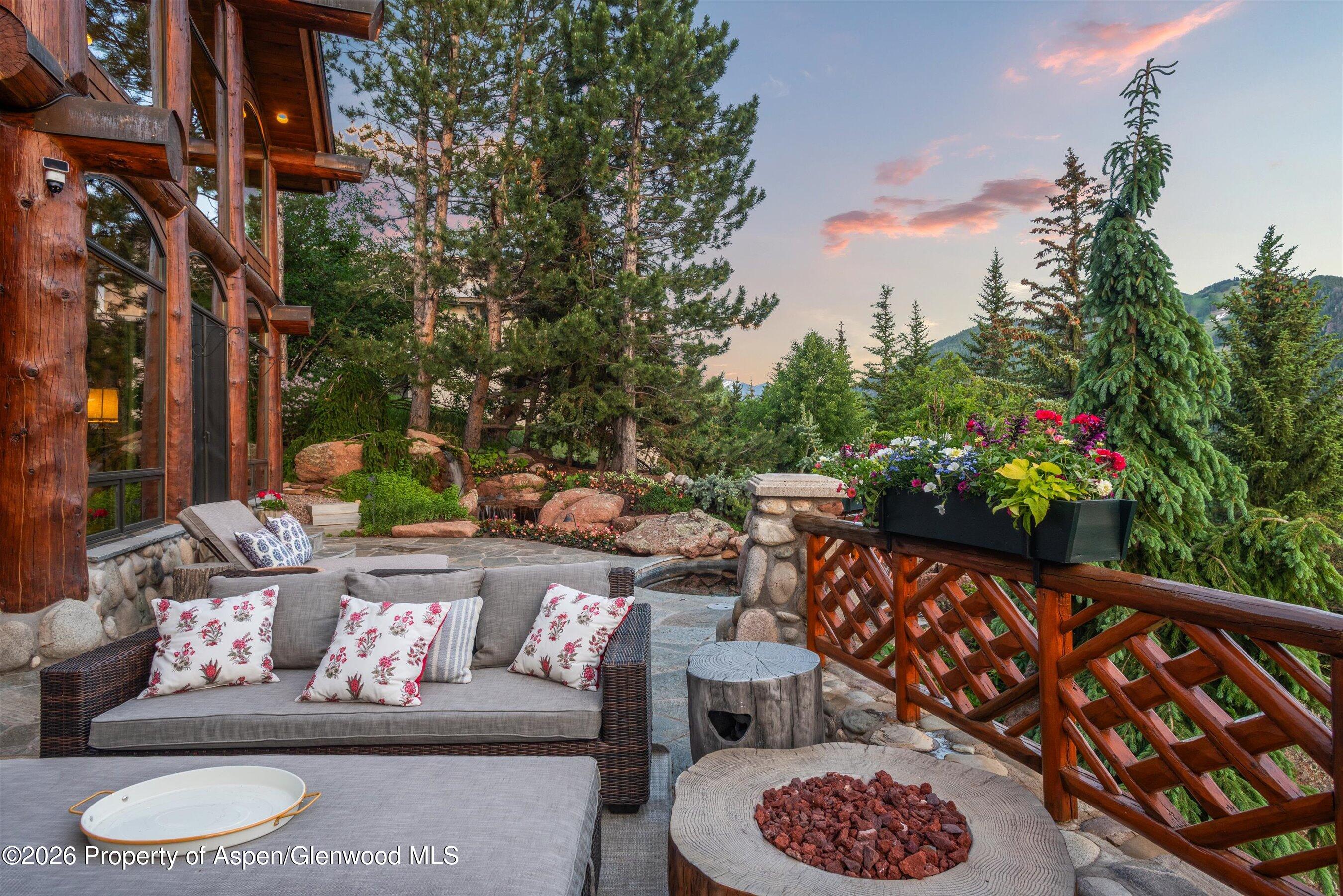 87 Magnifico Drive Property Photo 19