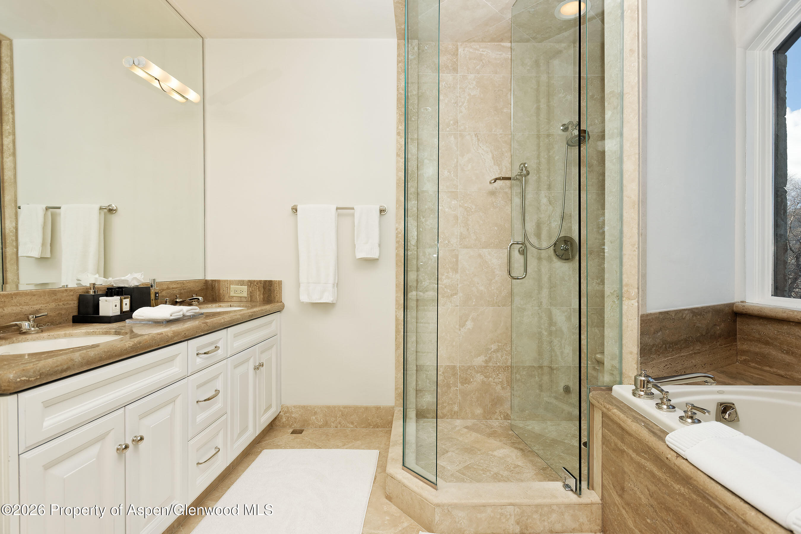 192984 Property Photo 53