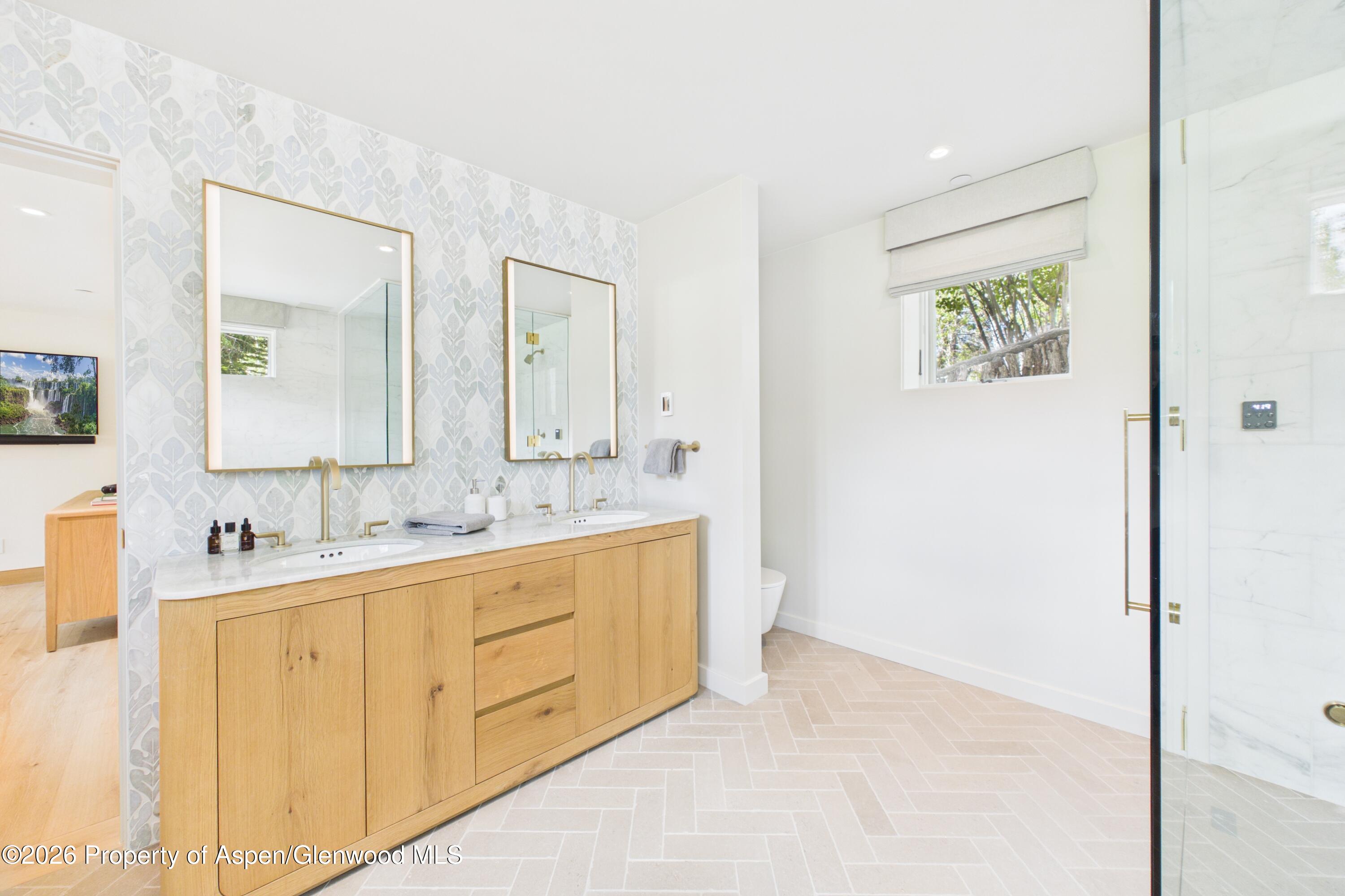 45 Glen Eagles Road Property Photo 19