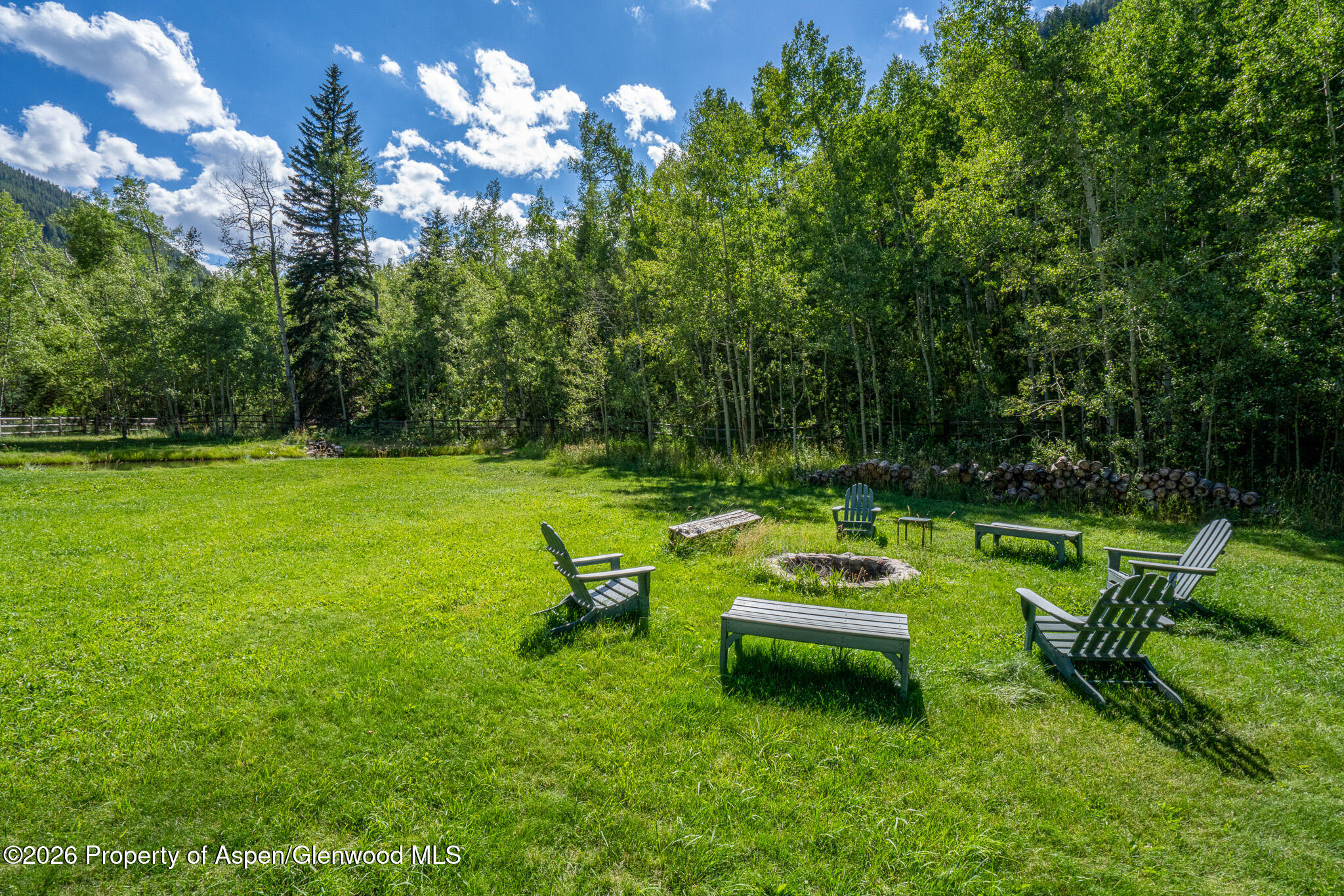 285 Conundrum Road Property Photo 8