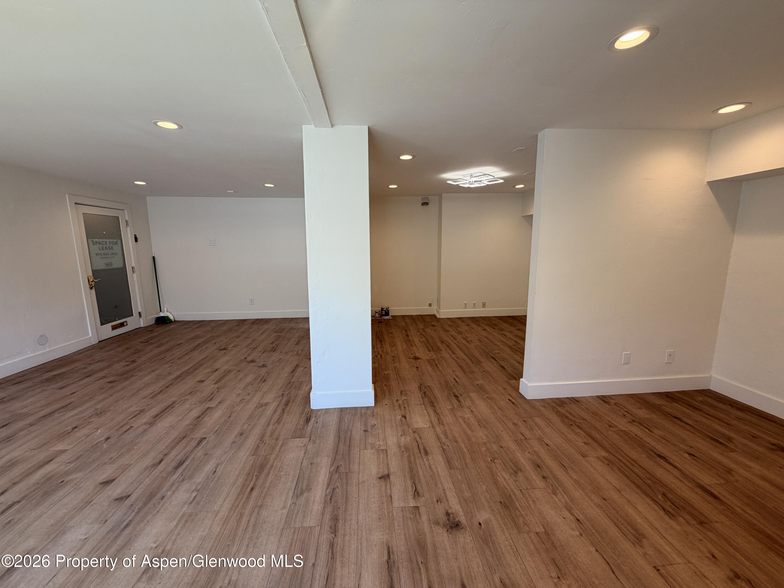 601 E Hopkins Avenue 202 Property Photo 5