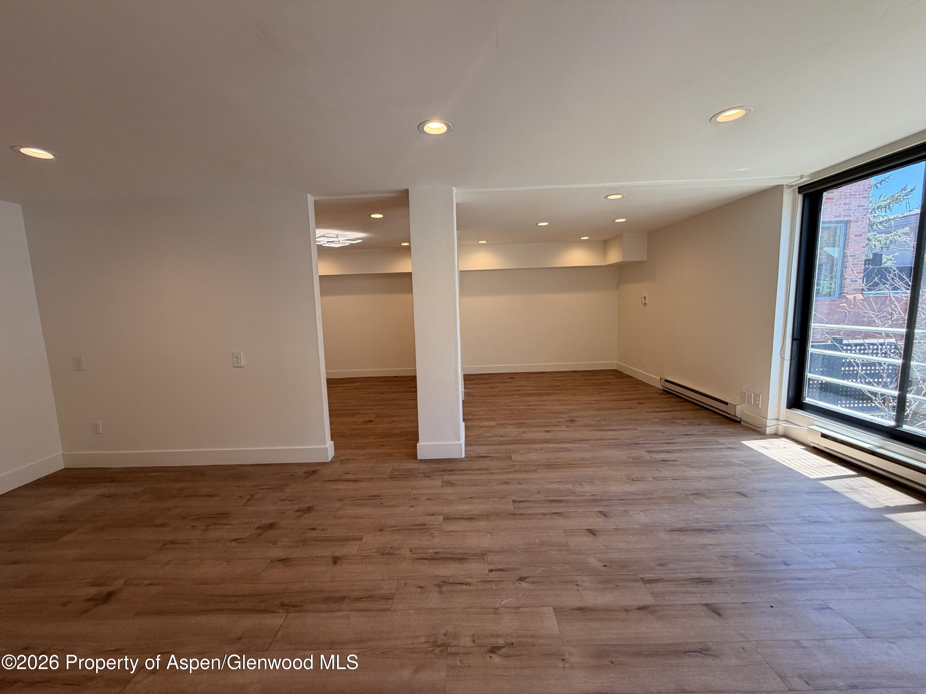 601 E Hopkins Avenue 202 Property Photo 8