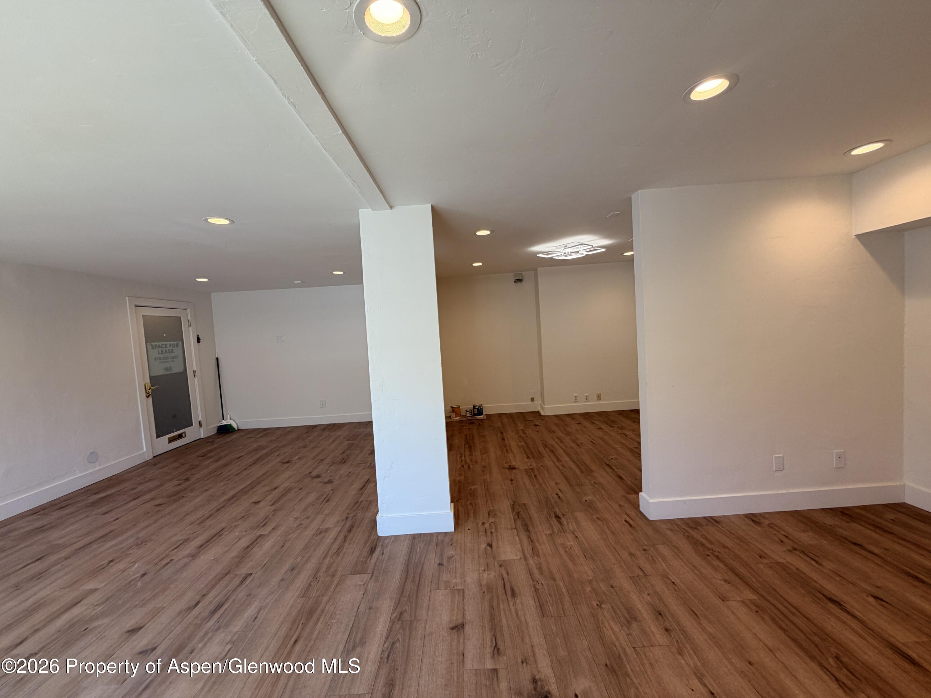 601 E Hopkins Avenue 202 Property Photo 9