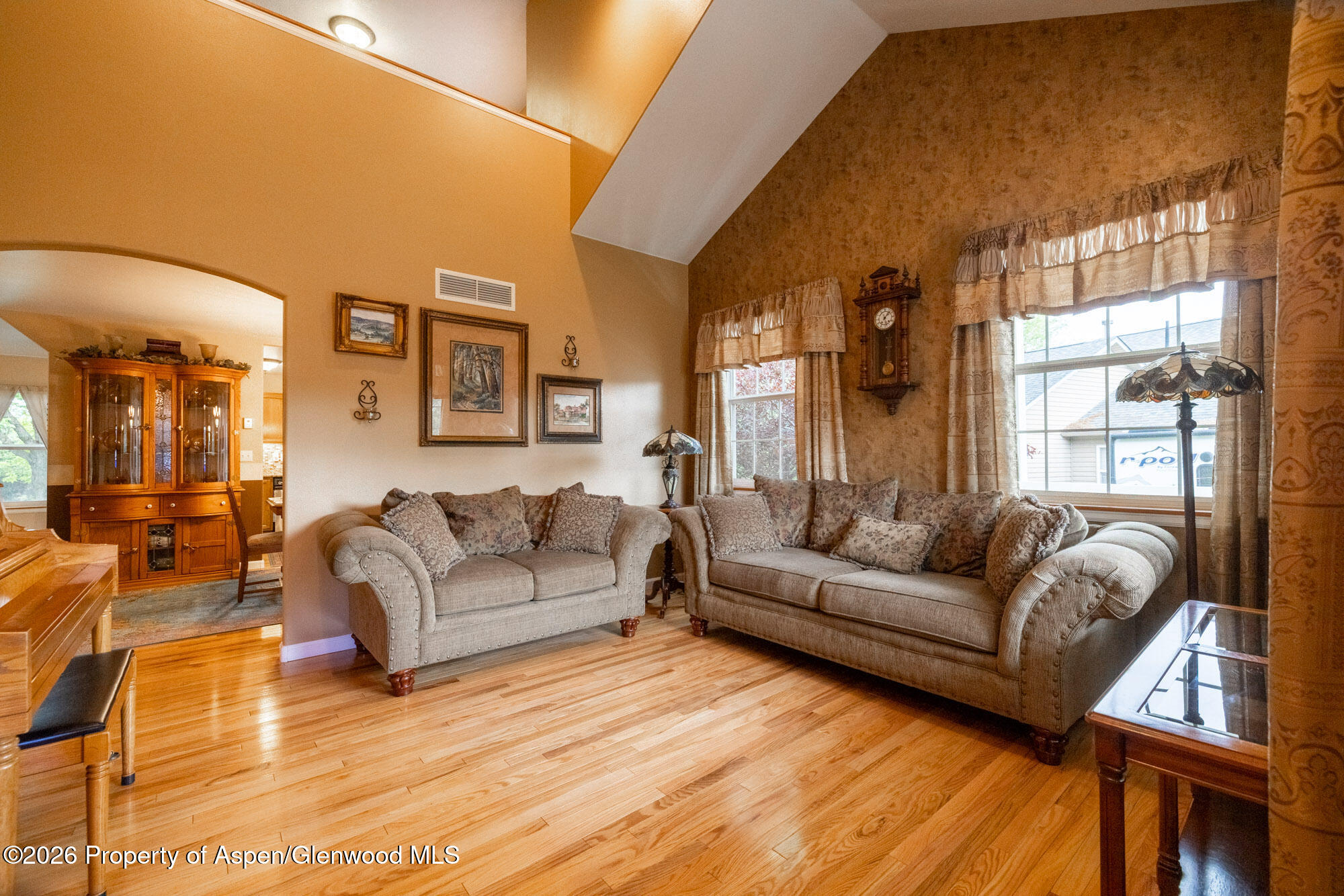 1335 Firethorn Drive Property Photo 8