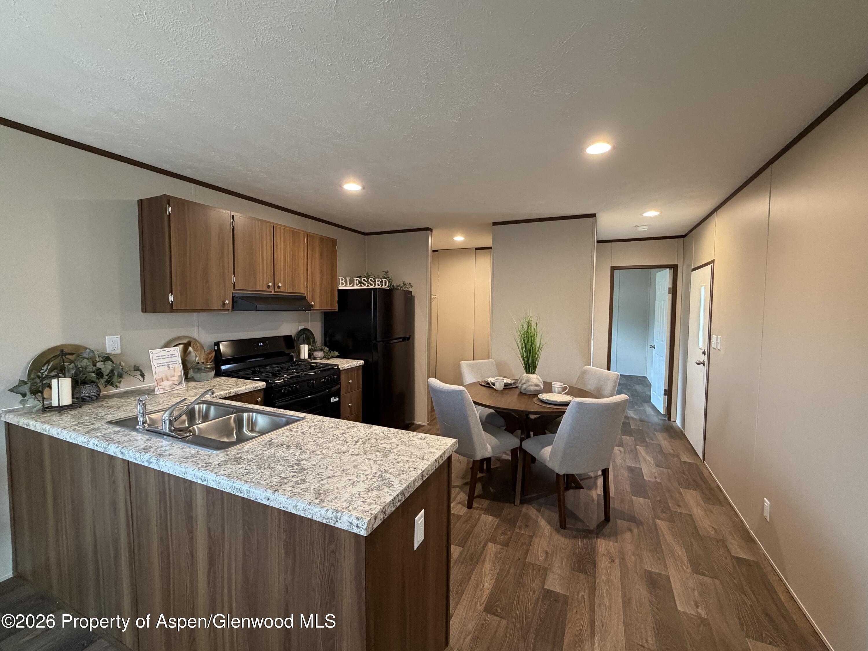 169 Silver Queen Circle Property Photo 4