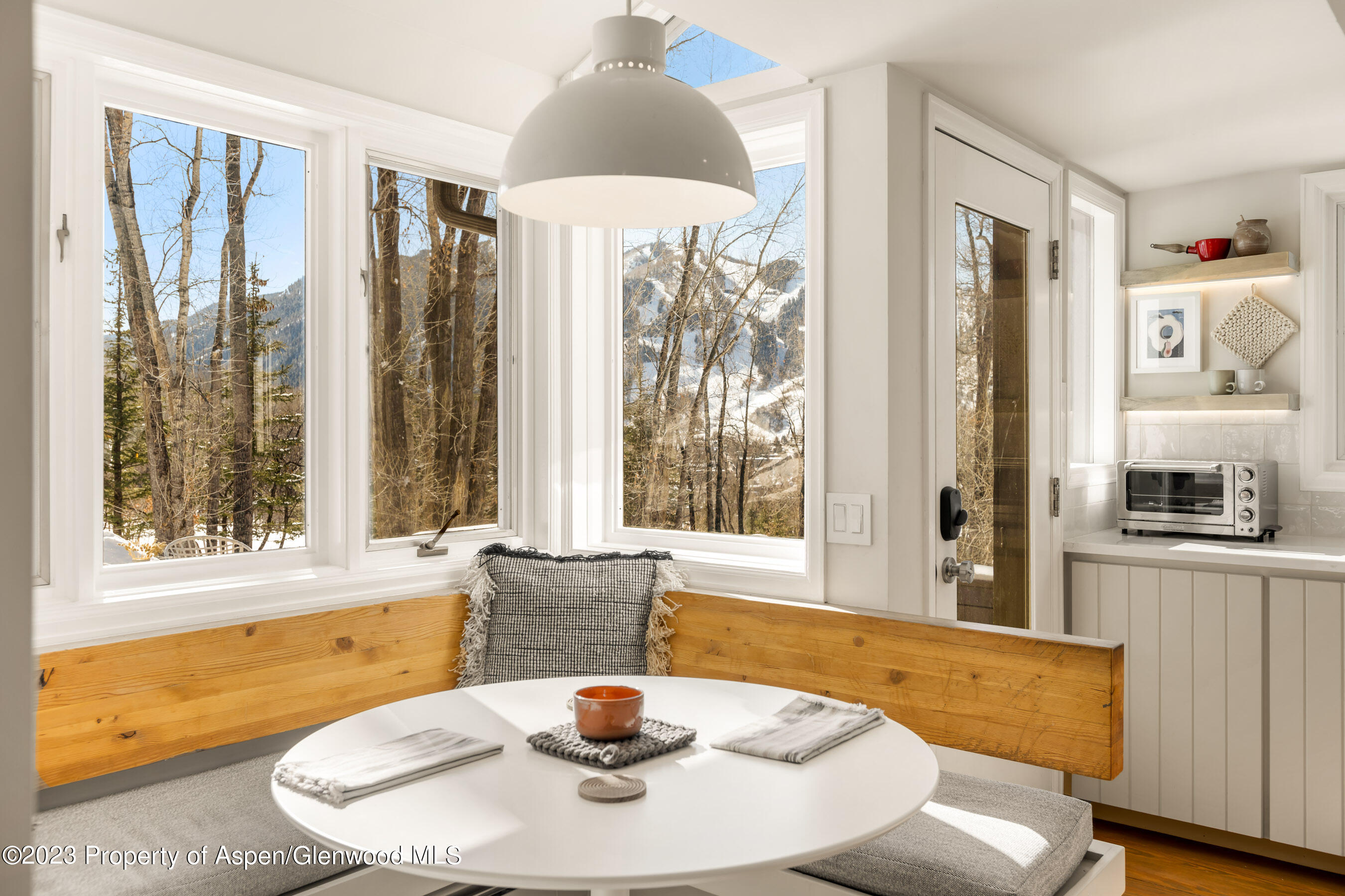 1036 Red Mountain Road Property Photo 6