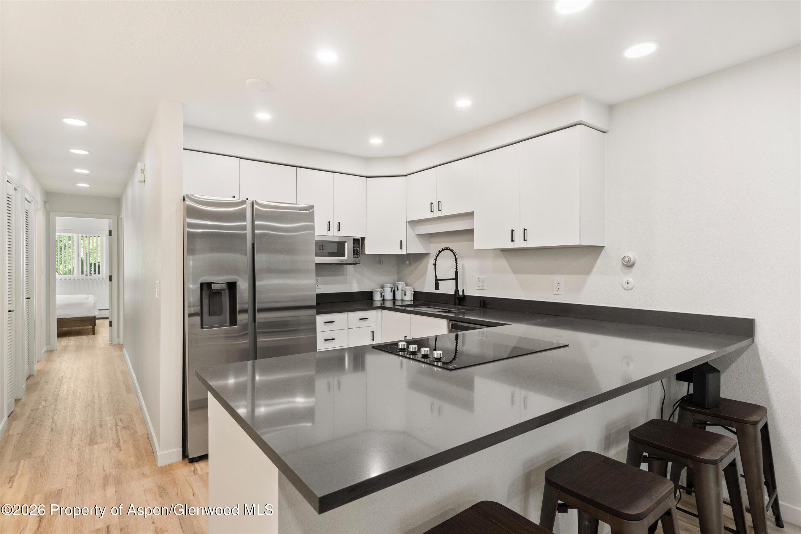 100 E Dean Street 1d Property Photo 9