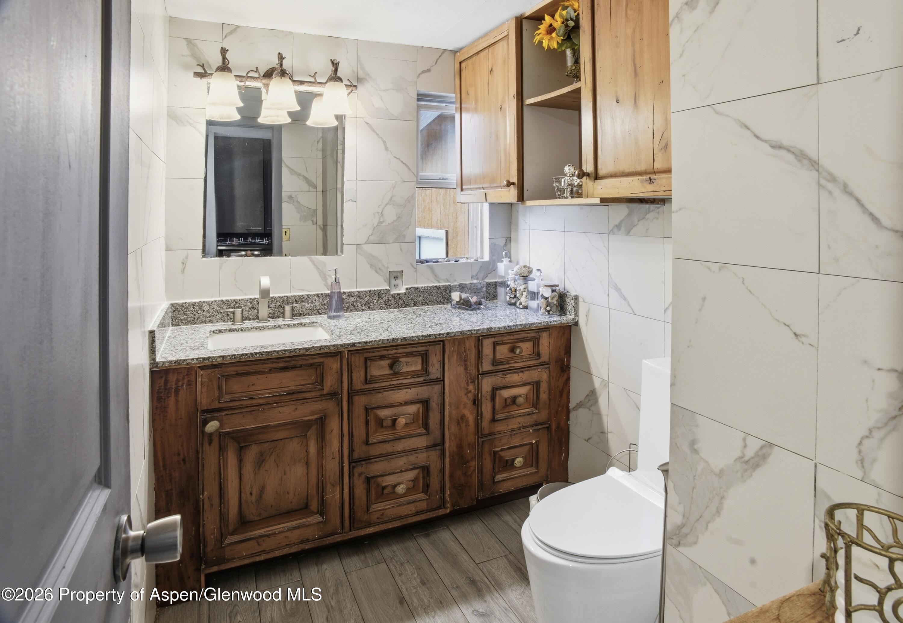 51691 Highway 6 And 24 22 Property Photo 9