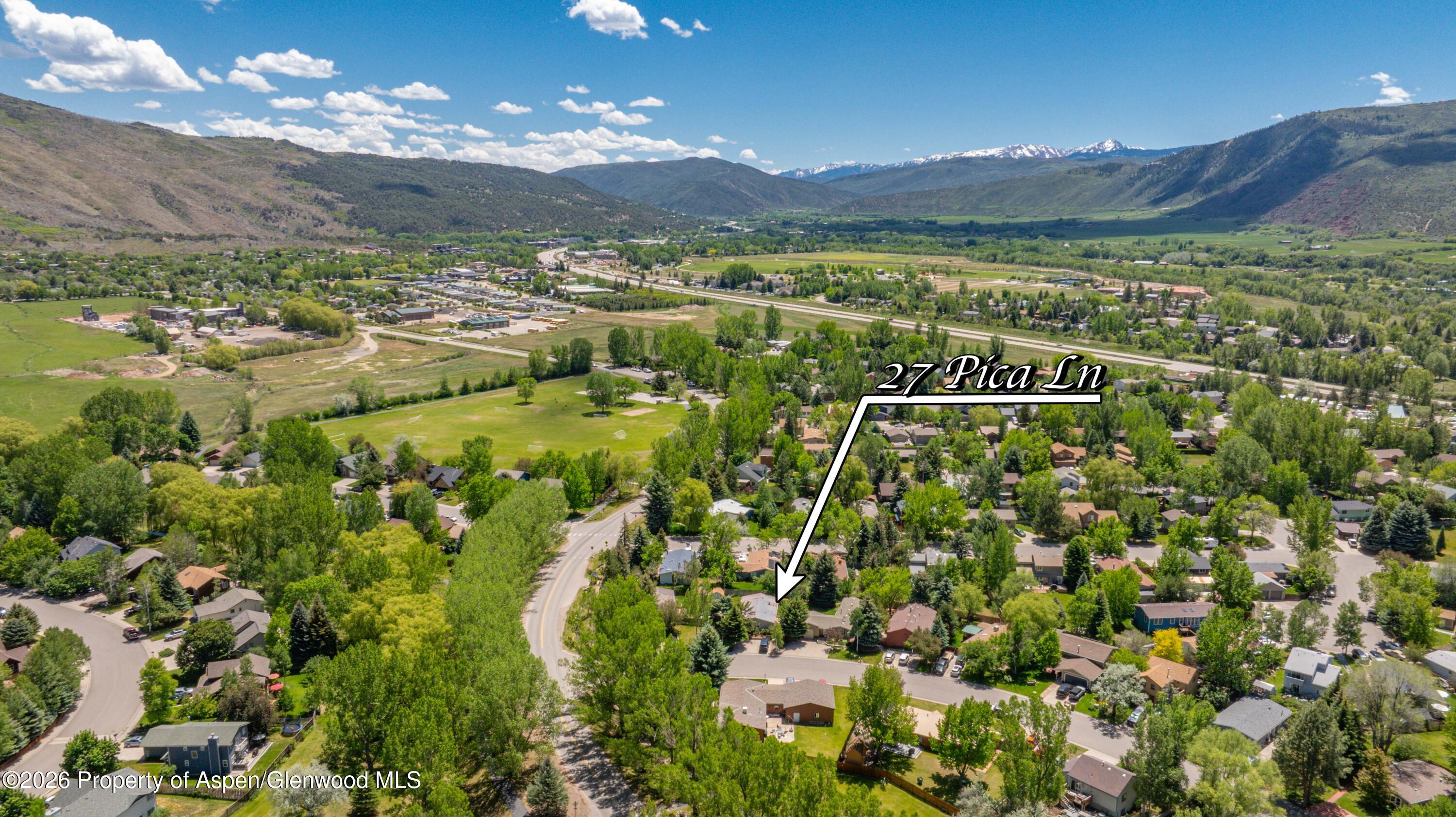 27 Pica Lane Property Photo 1