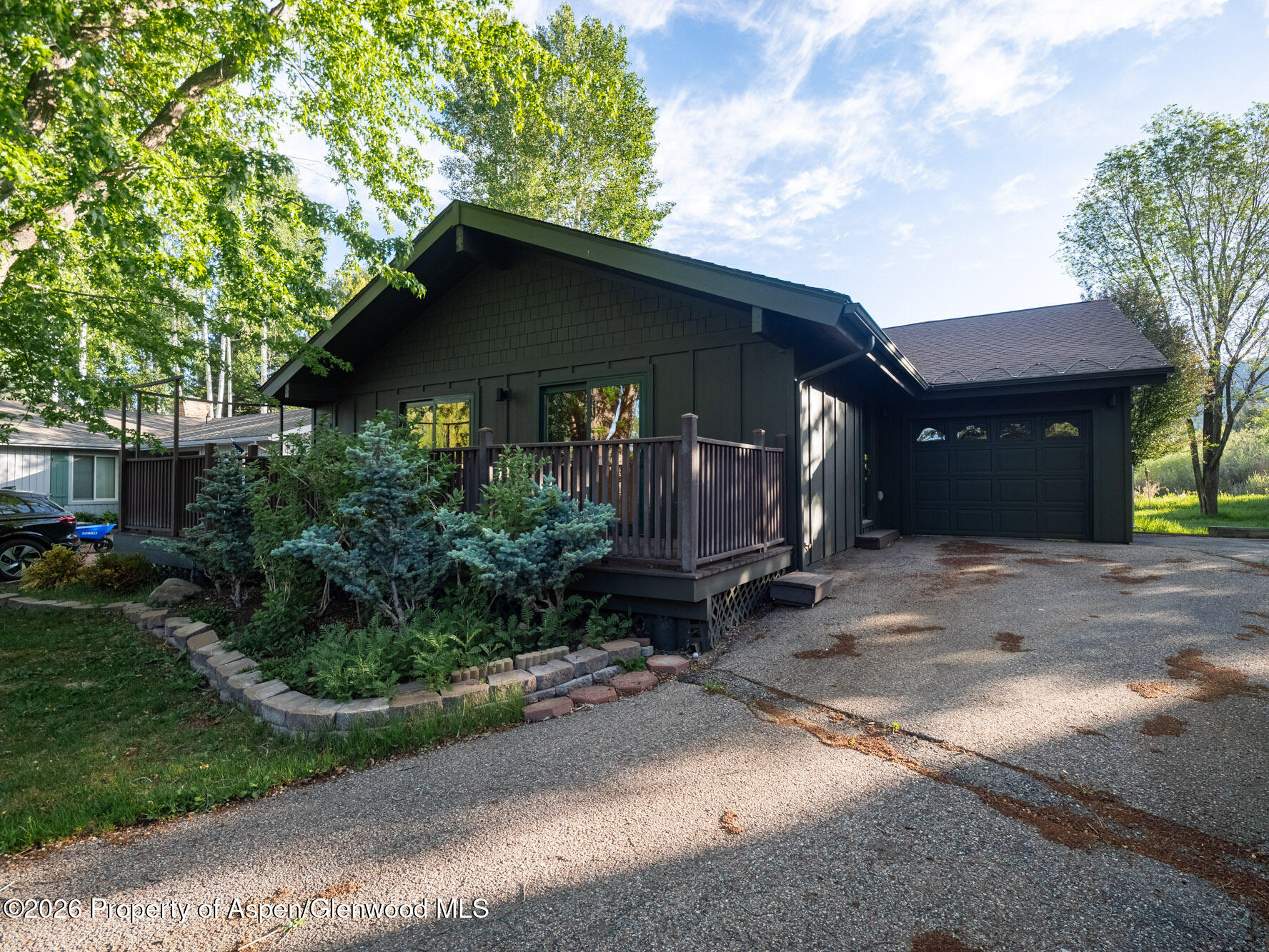 473 Stagecoach Lane Property Photo 2
