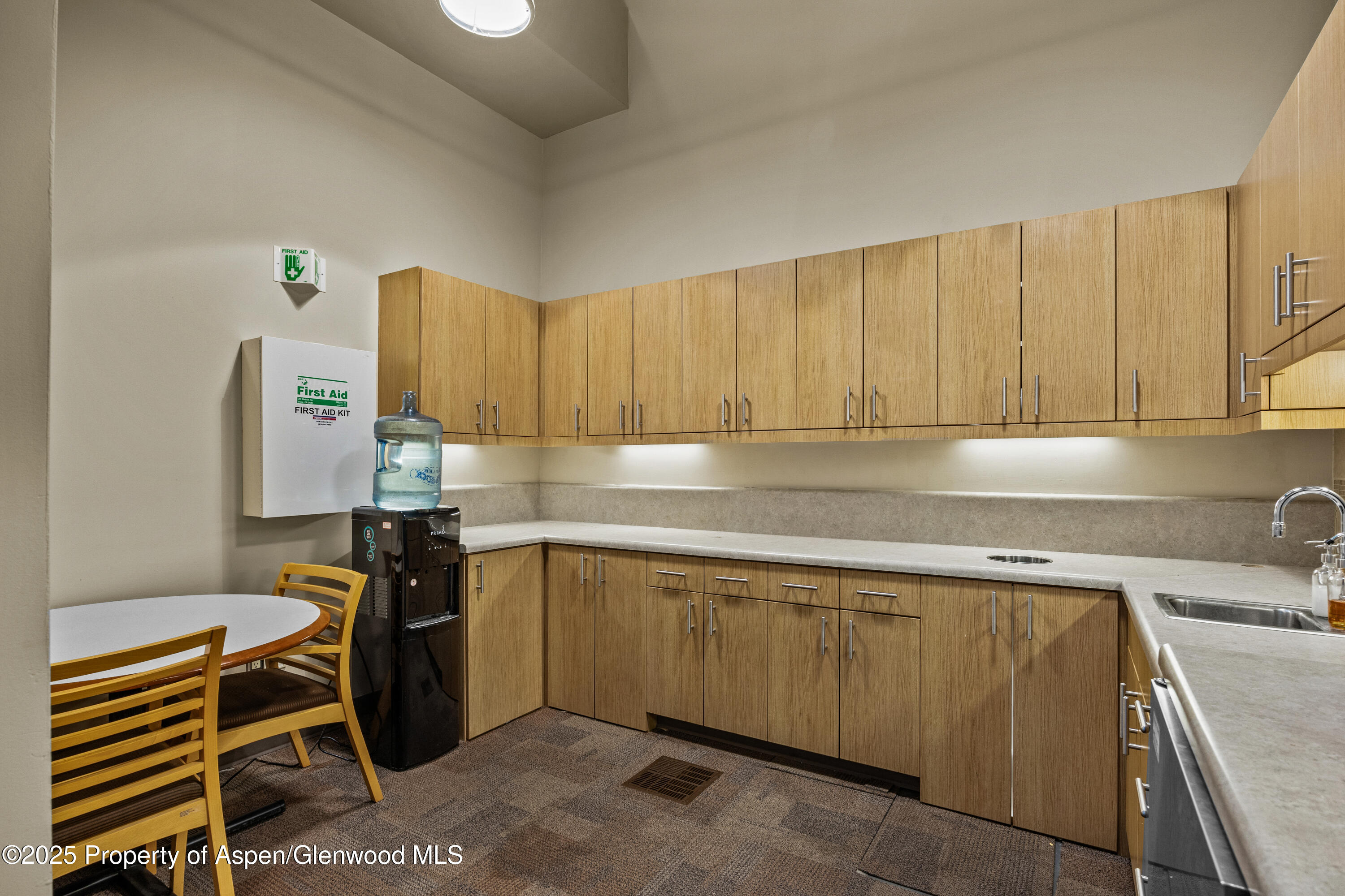 760 Horizon Drive 401 Property Photo 10