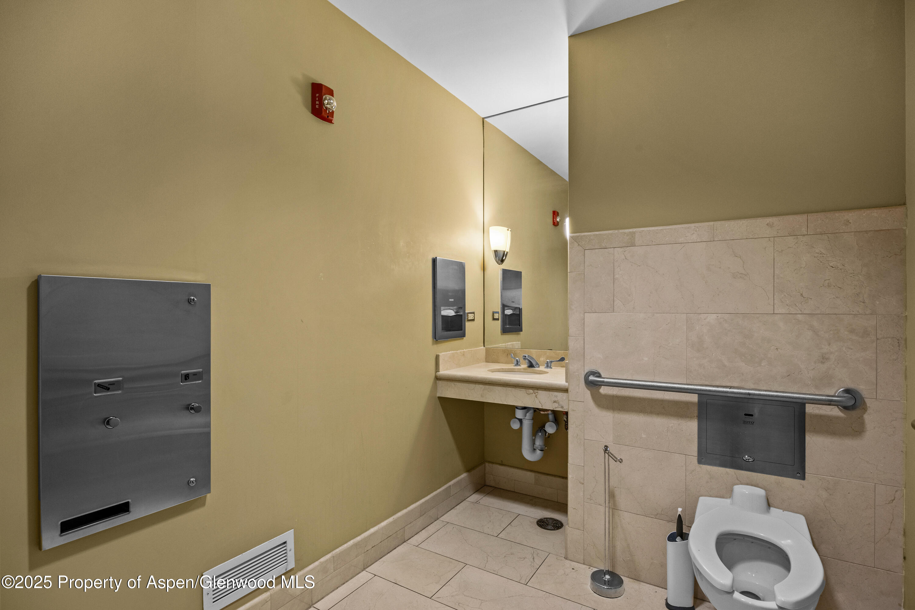 760 Horizon Drive 401 Property Photo 28