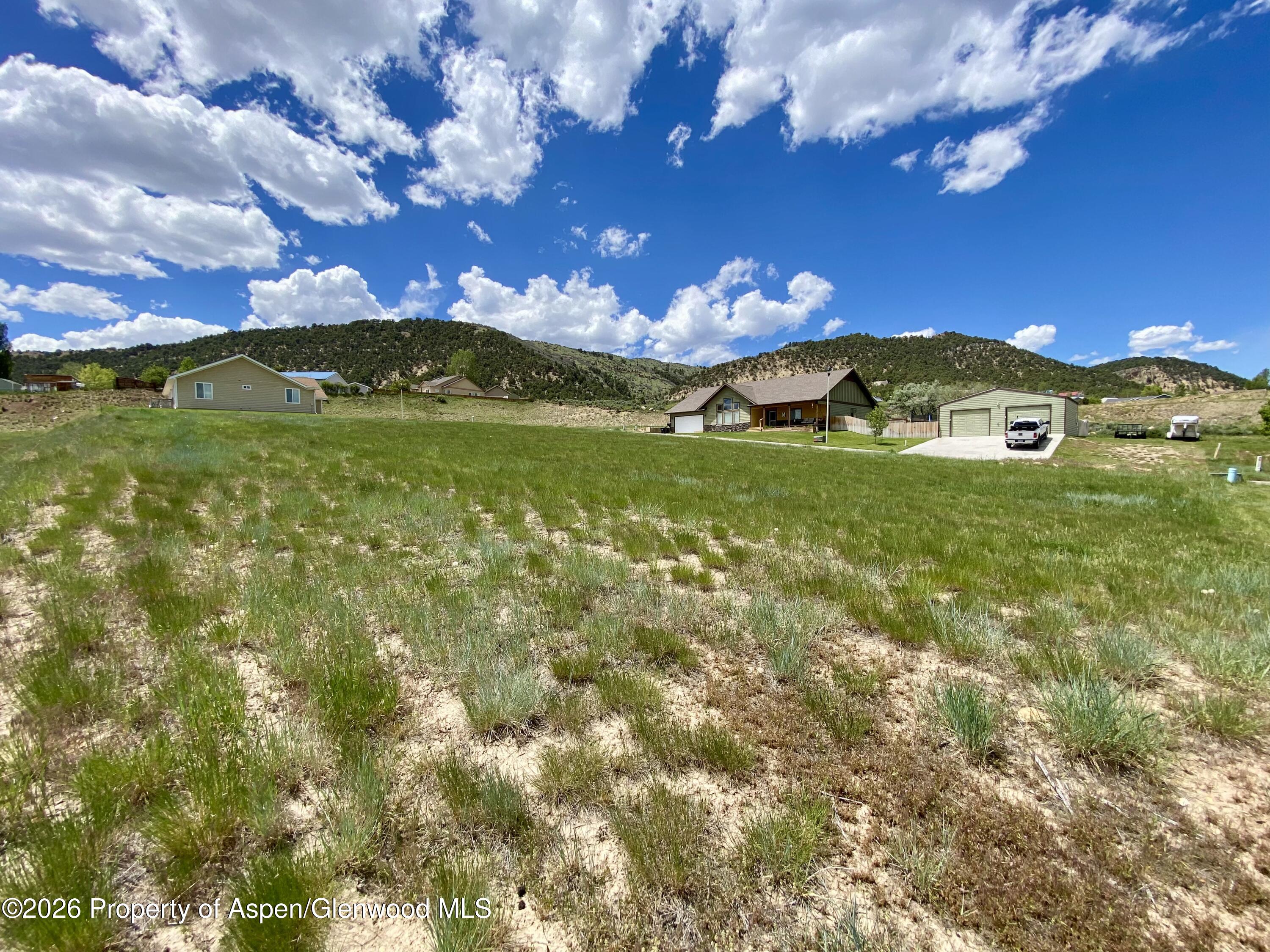 1154 Bissell Circle Property Photo 4