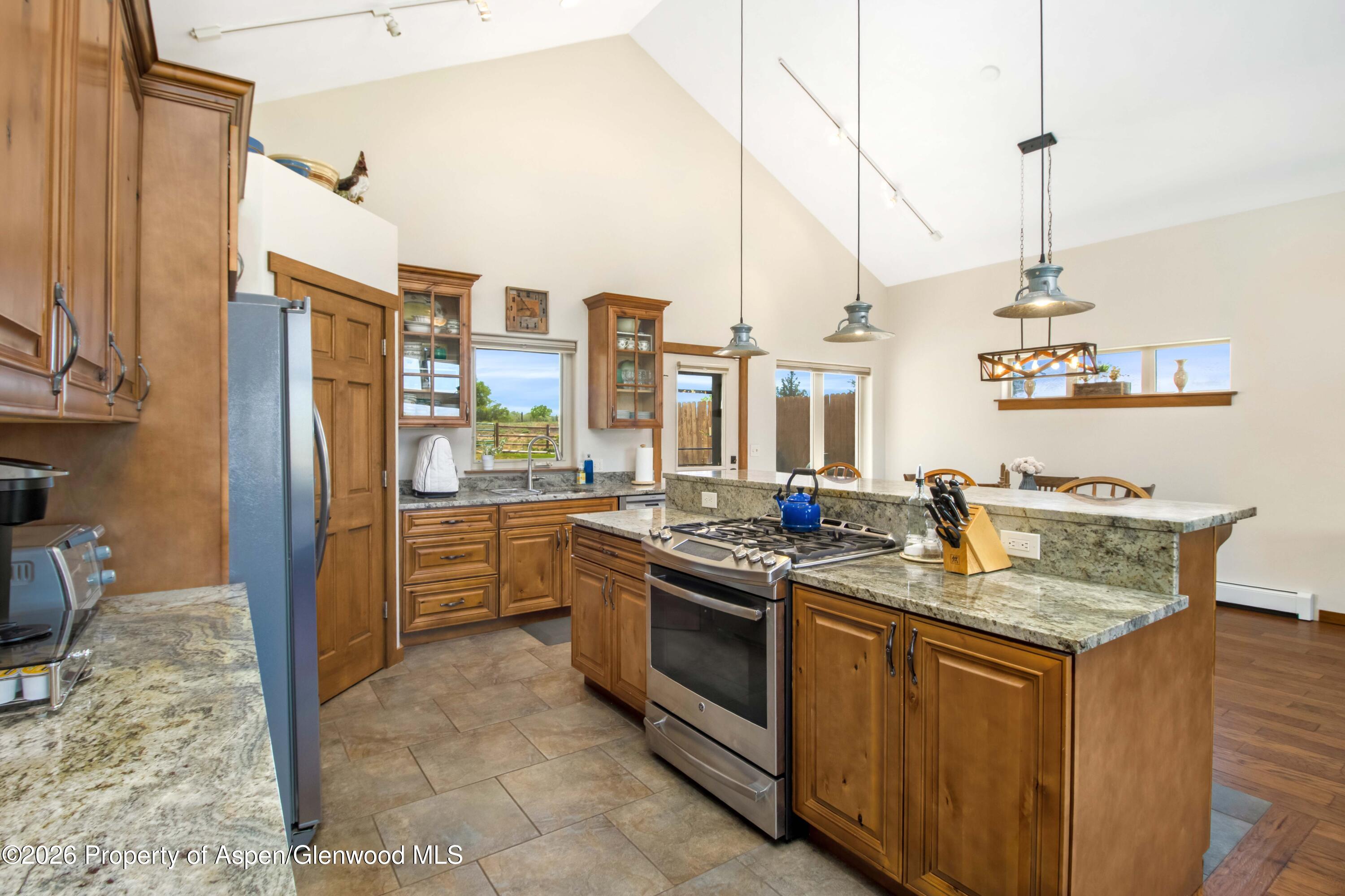421 N Meadow Drive Property Photo 9