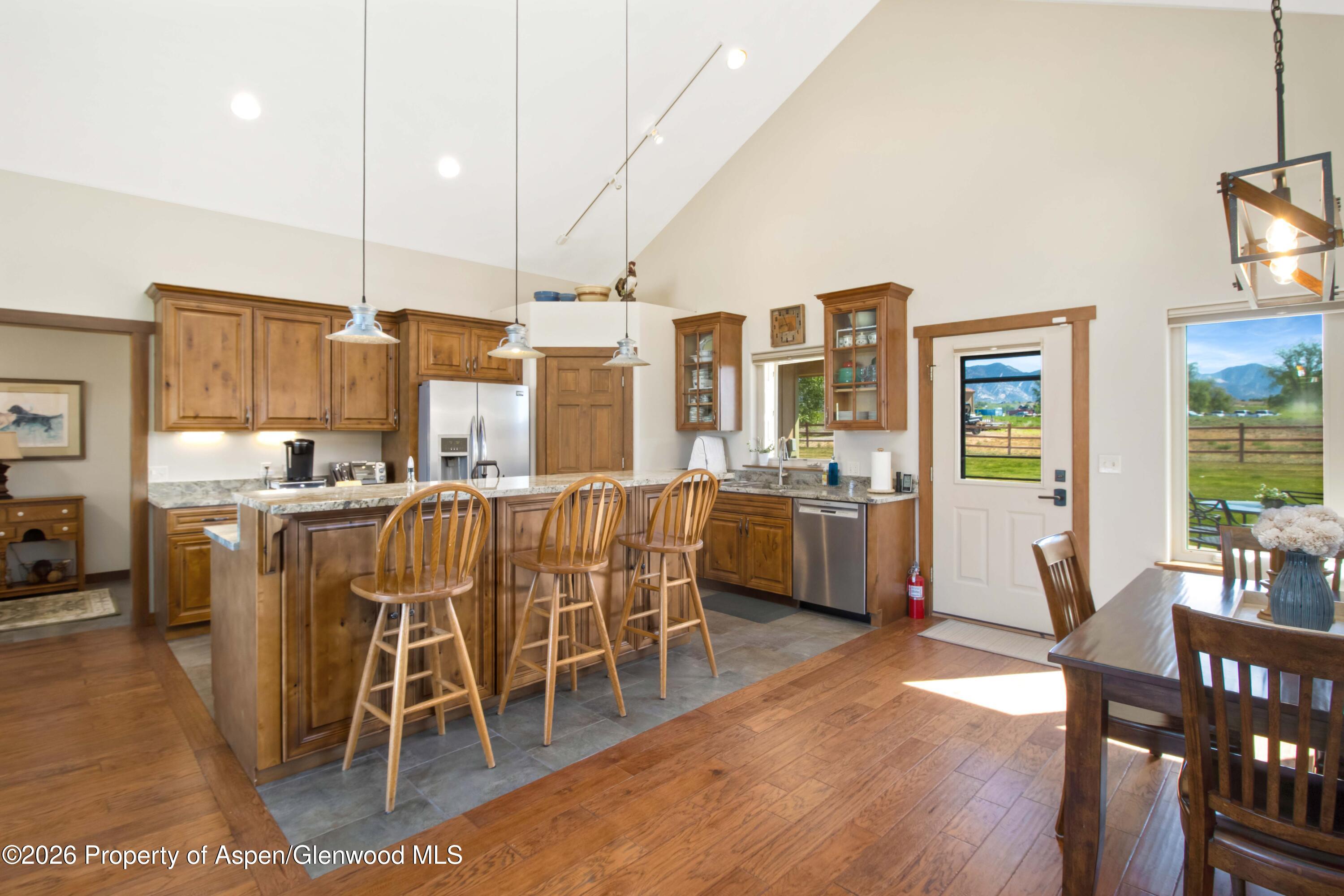 421 N Meadow Drive Property Photo 10