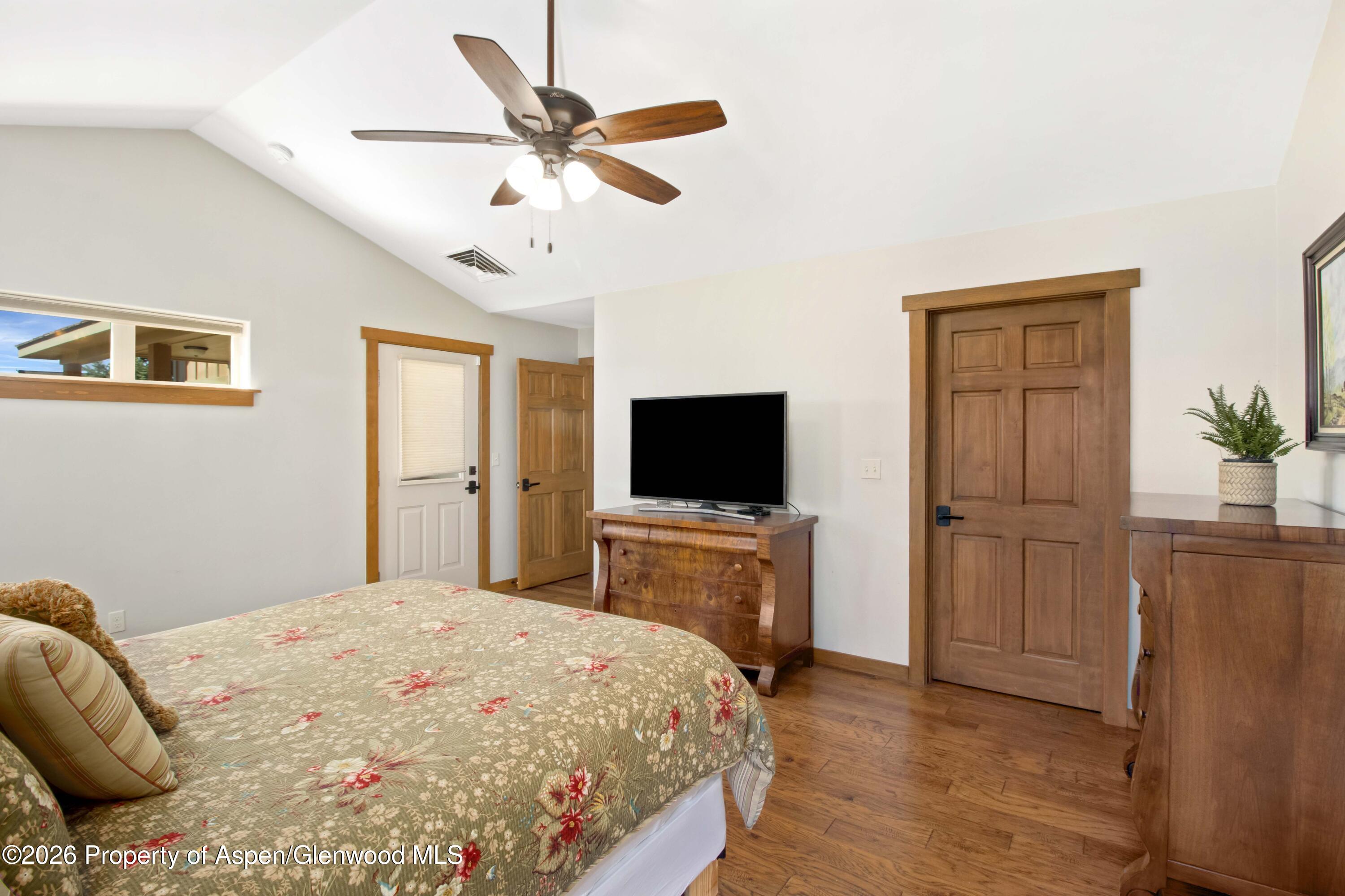 421 N Meadow Drive Property Photo 12