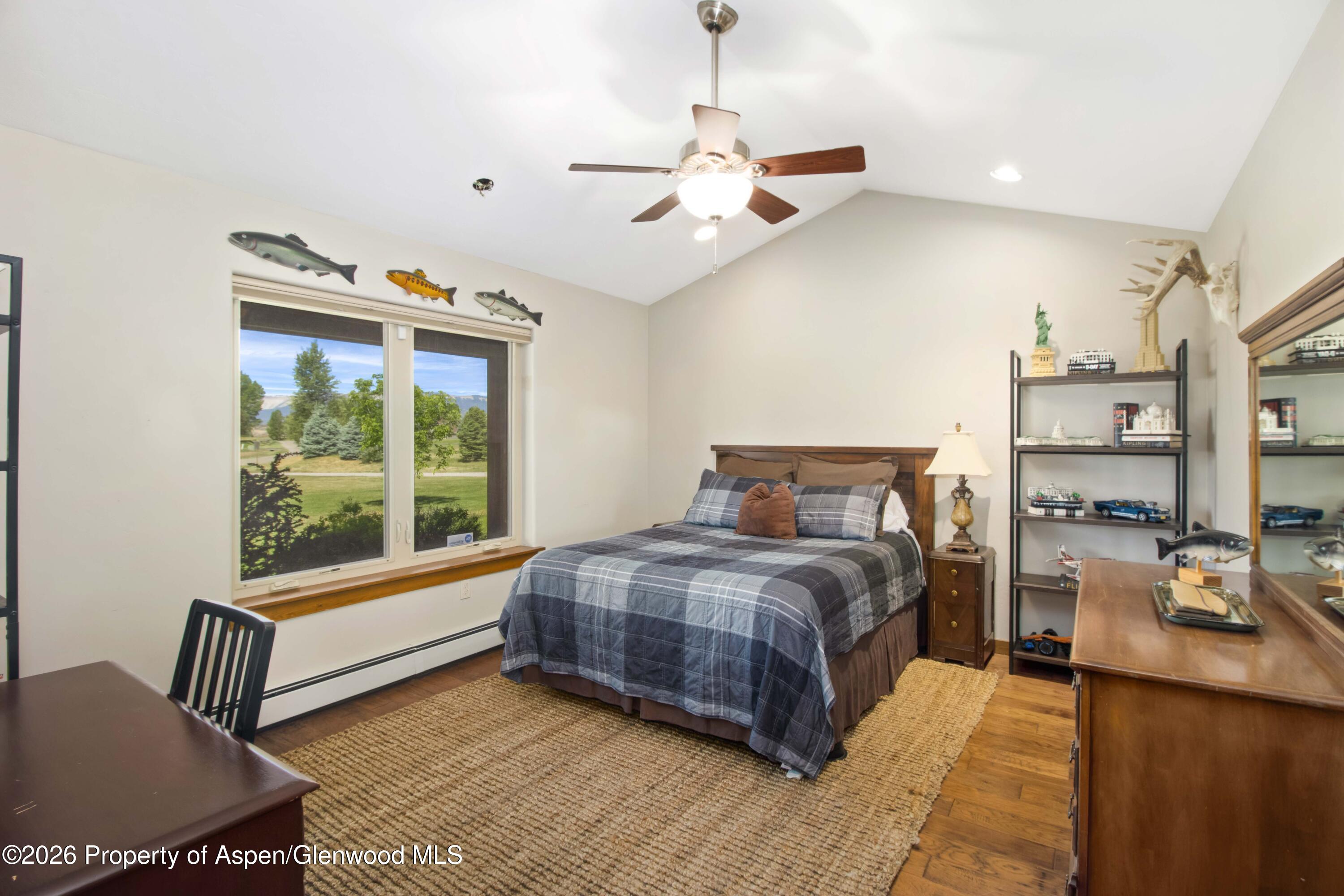 421 N Meadow Drive Property Photo 15