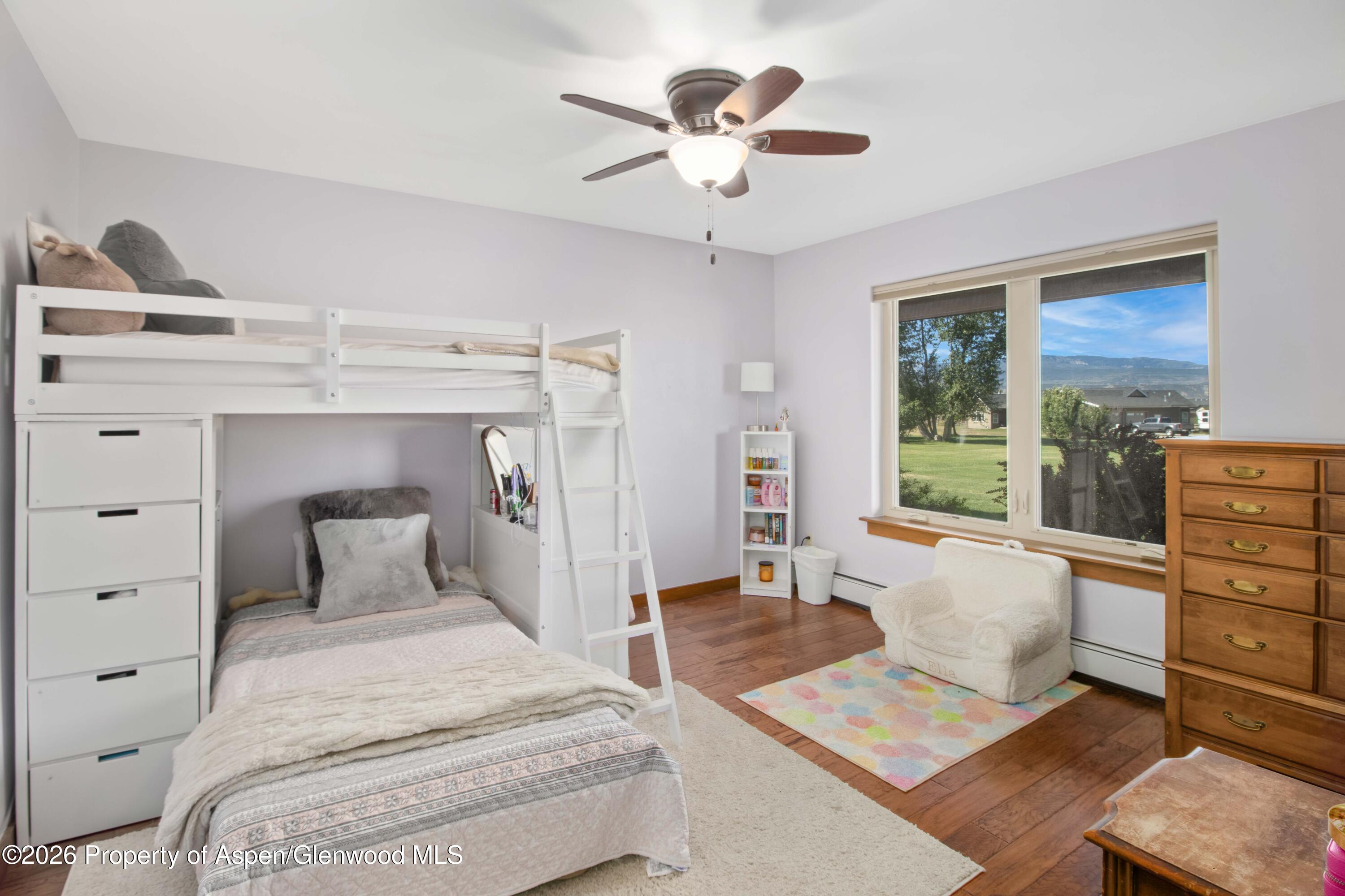421 N Meadow Drive Property Photo 17