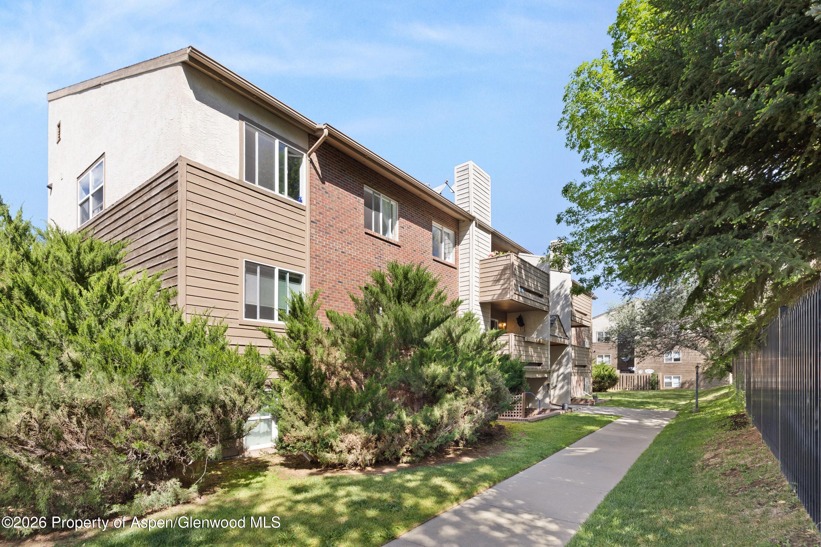 85 Meadow Wood Drive B4