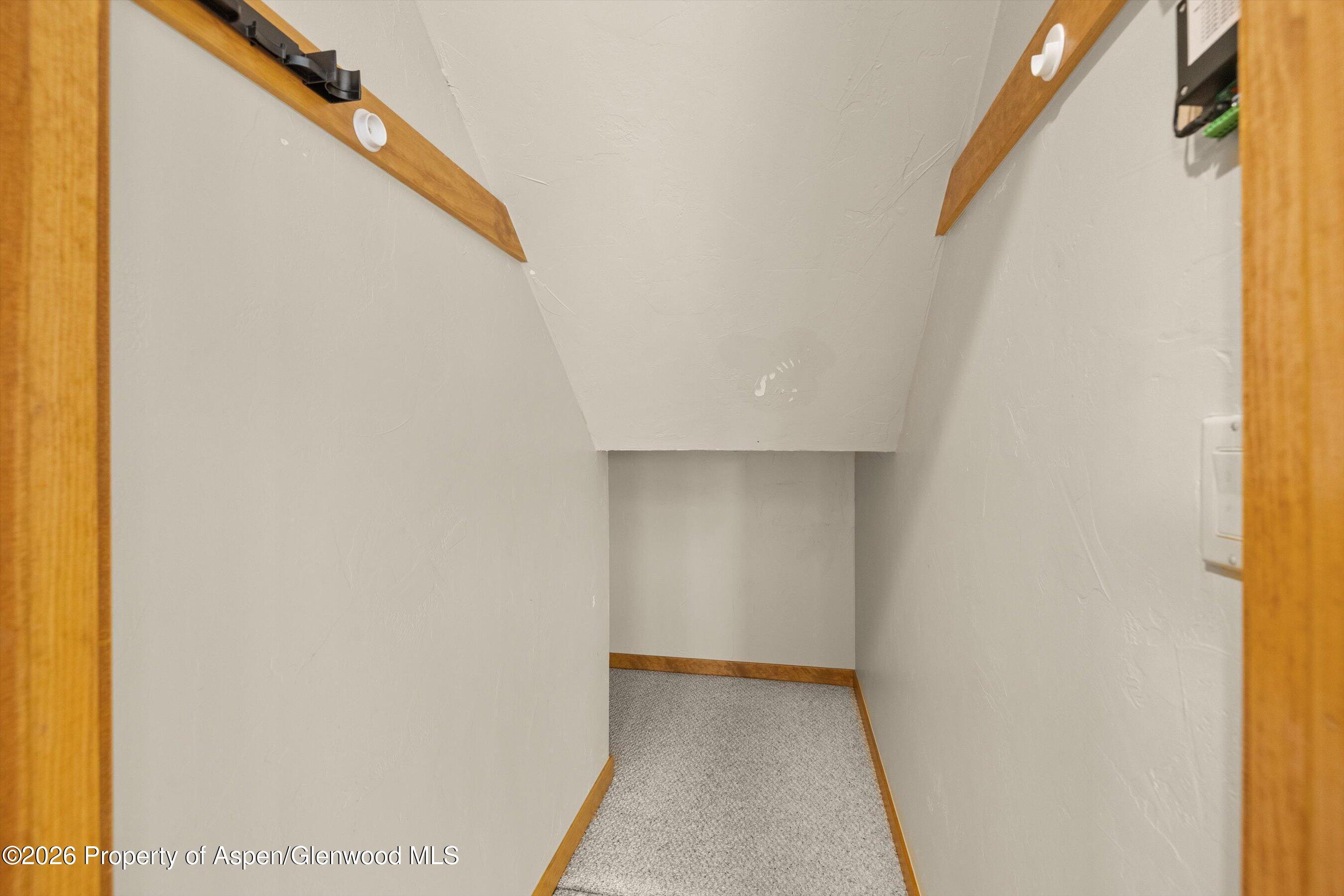 1040 Vito's Way Property Photo 6
