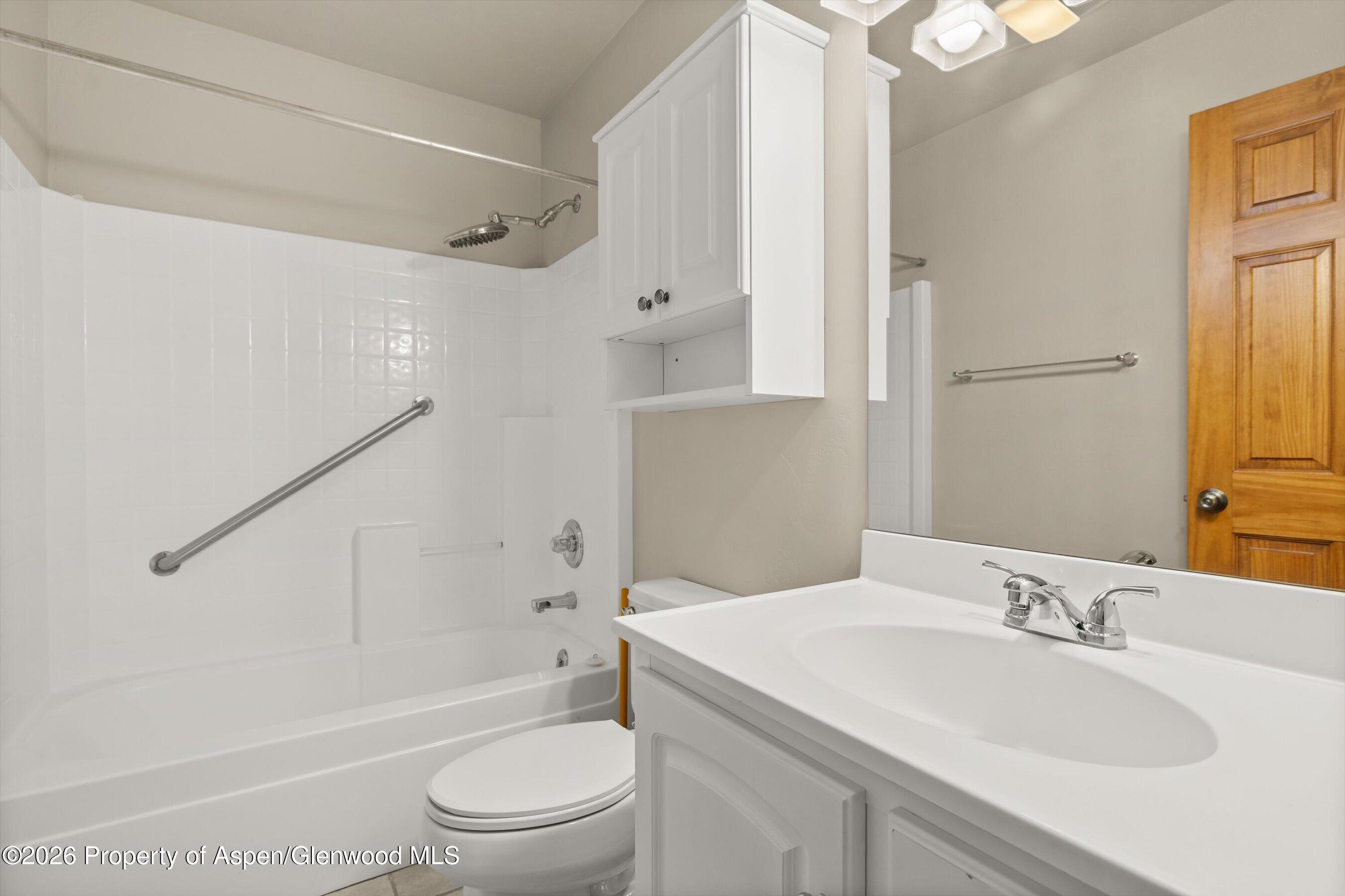 1040 Vito's Way Property Photo 10