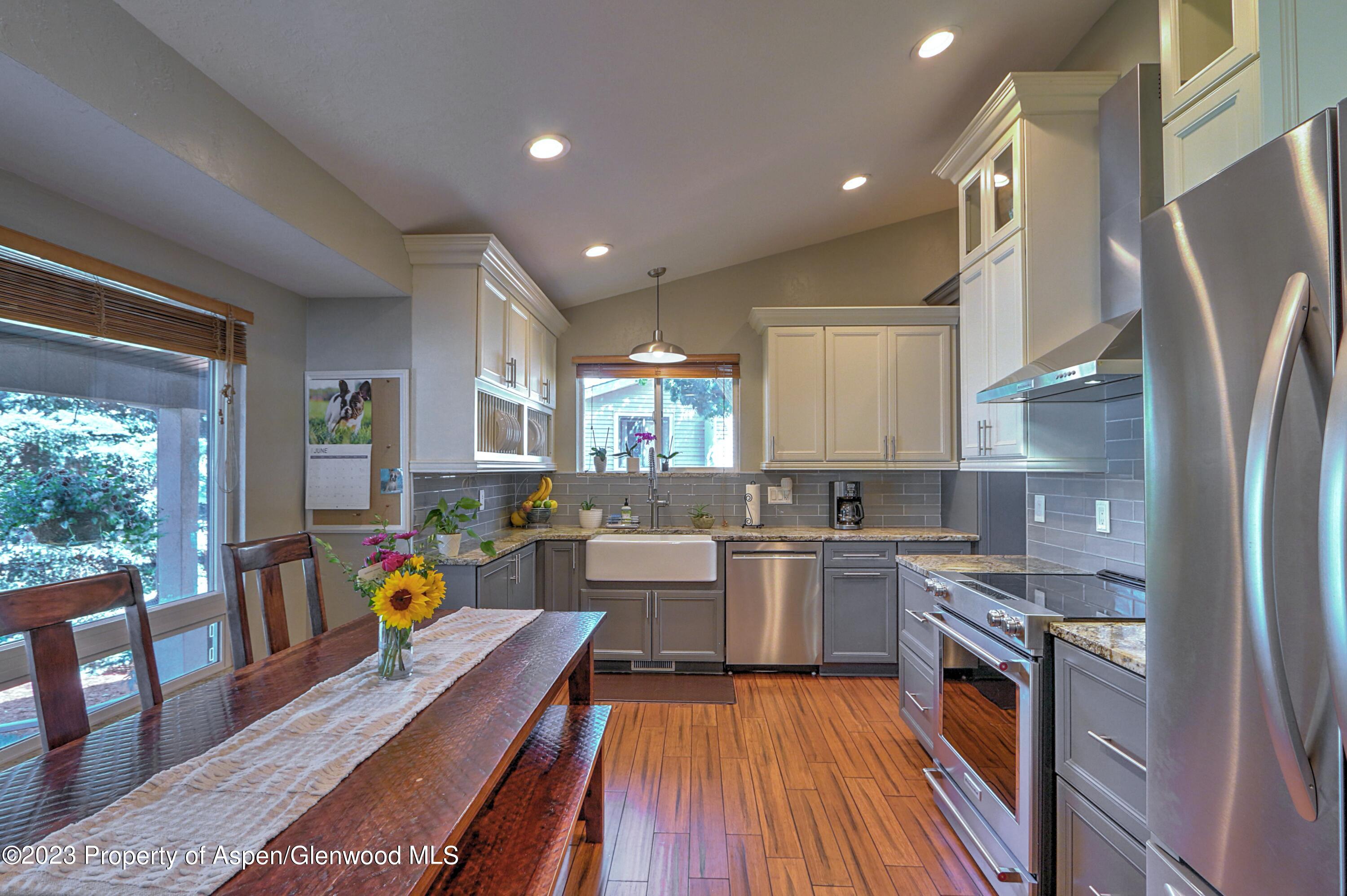 25 Hackberry Lane Property Photo 4