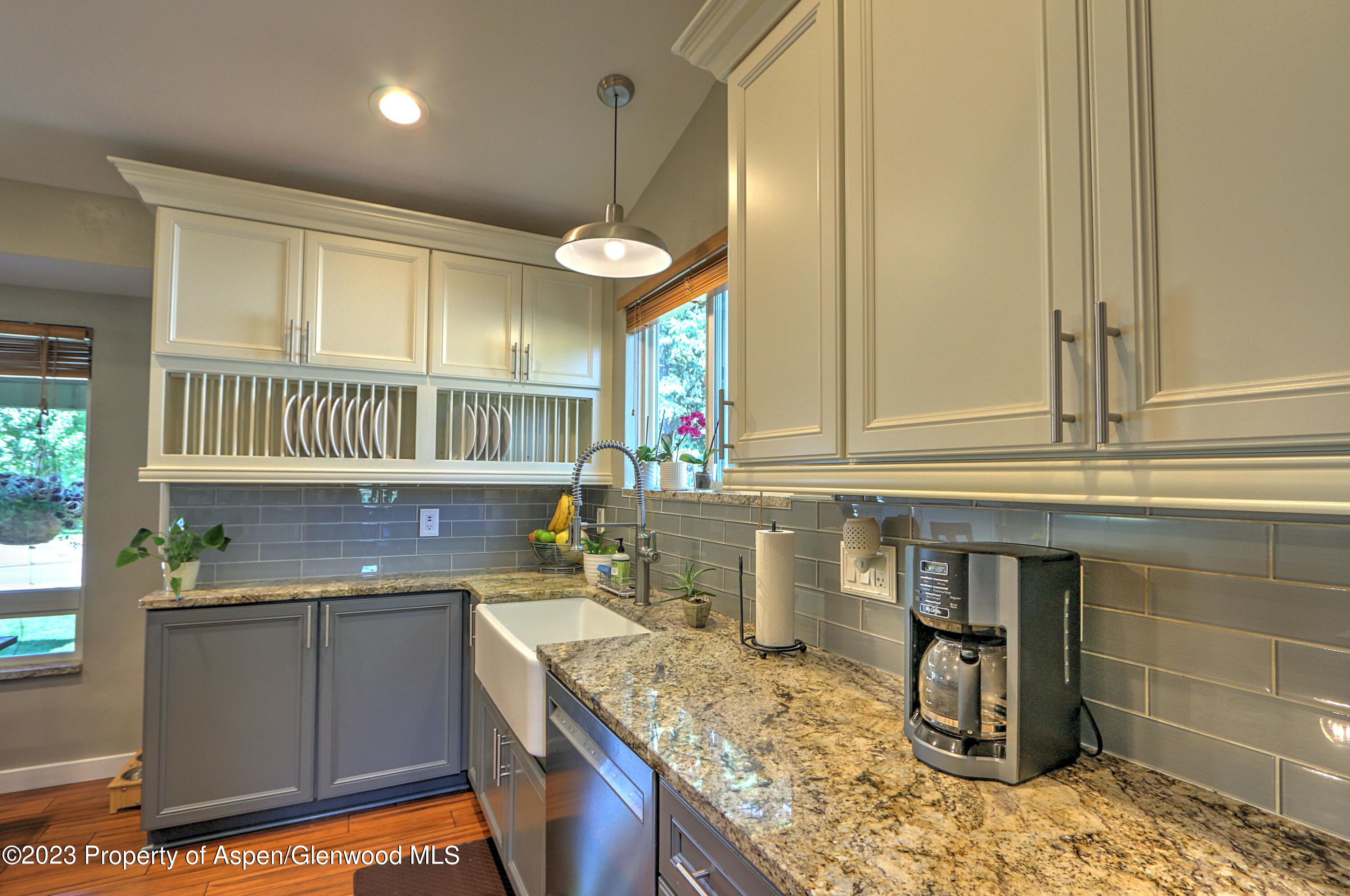 25 Hackberry Lane Property Photo 7