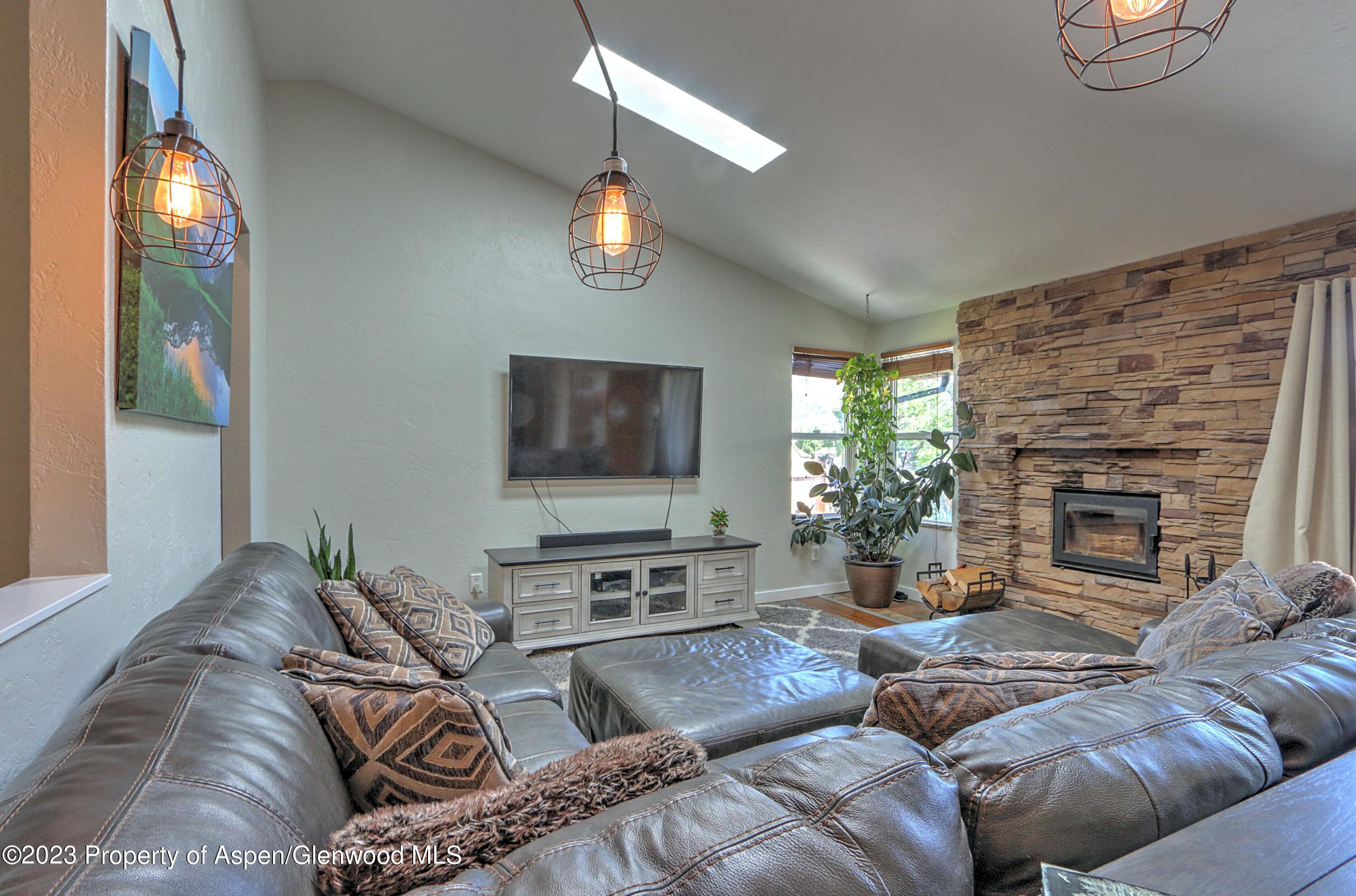 25 Hackberry Lane Property Photo 9