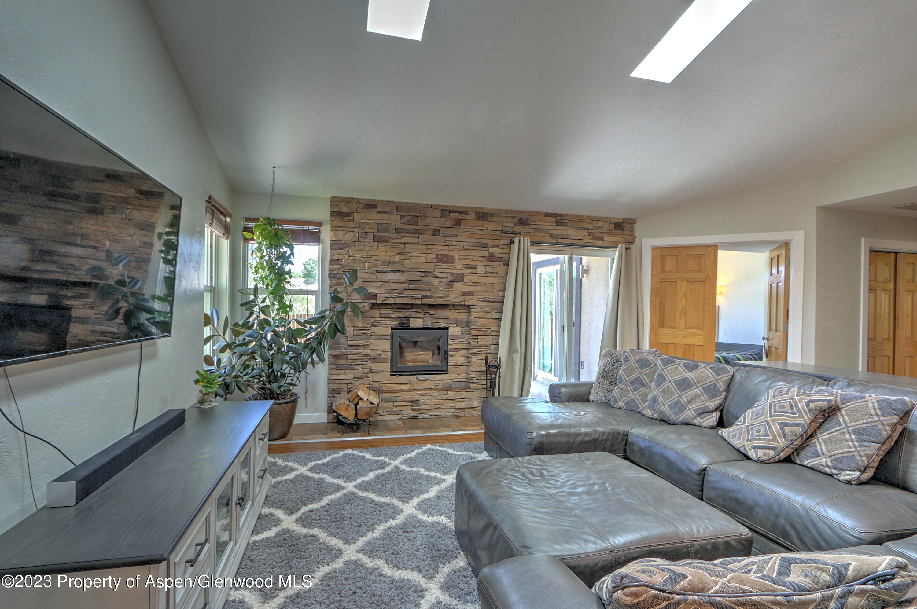 25 Hackberry Lane Property Photo 10