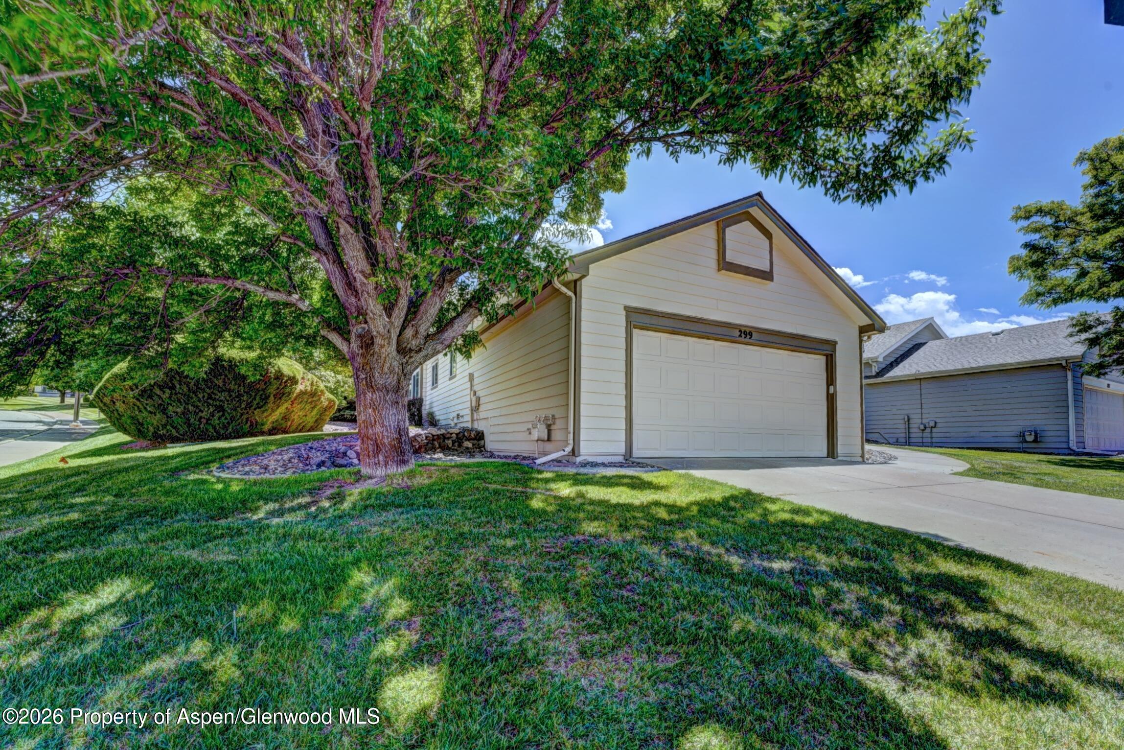 299 Limberpine Circle Property Photo 1