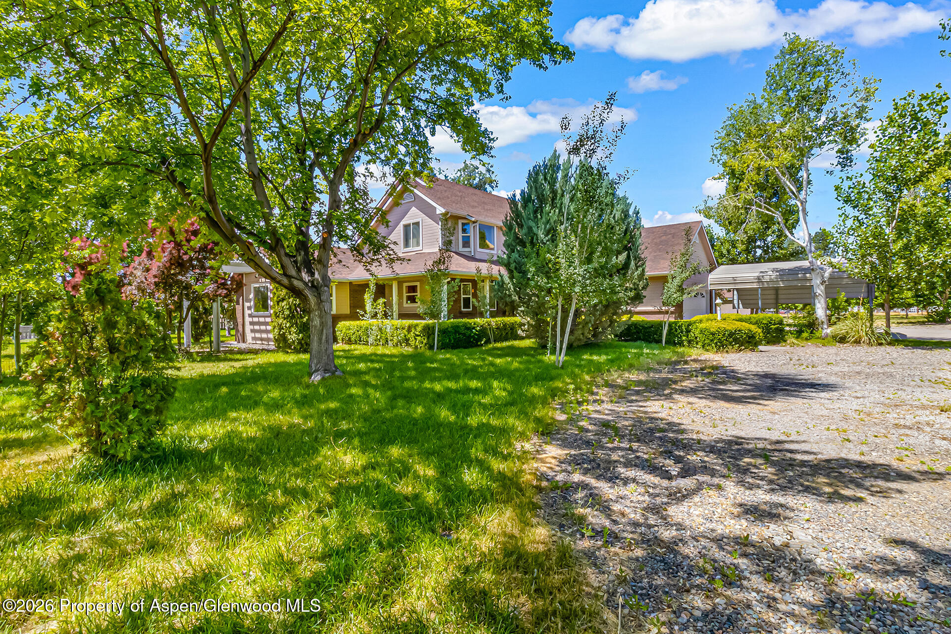 3609 G Road Property Photo 3