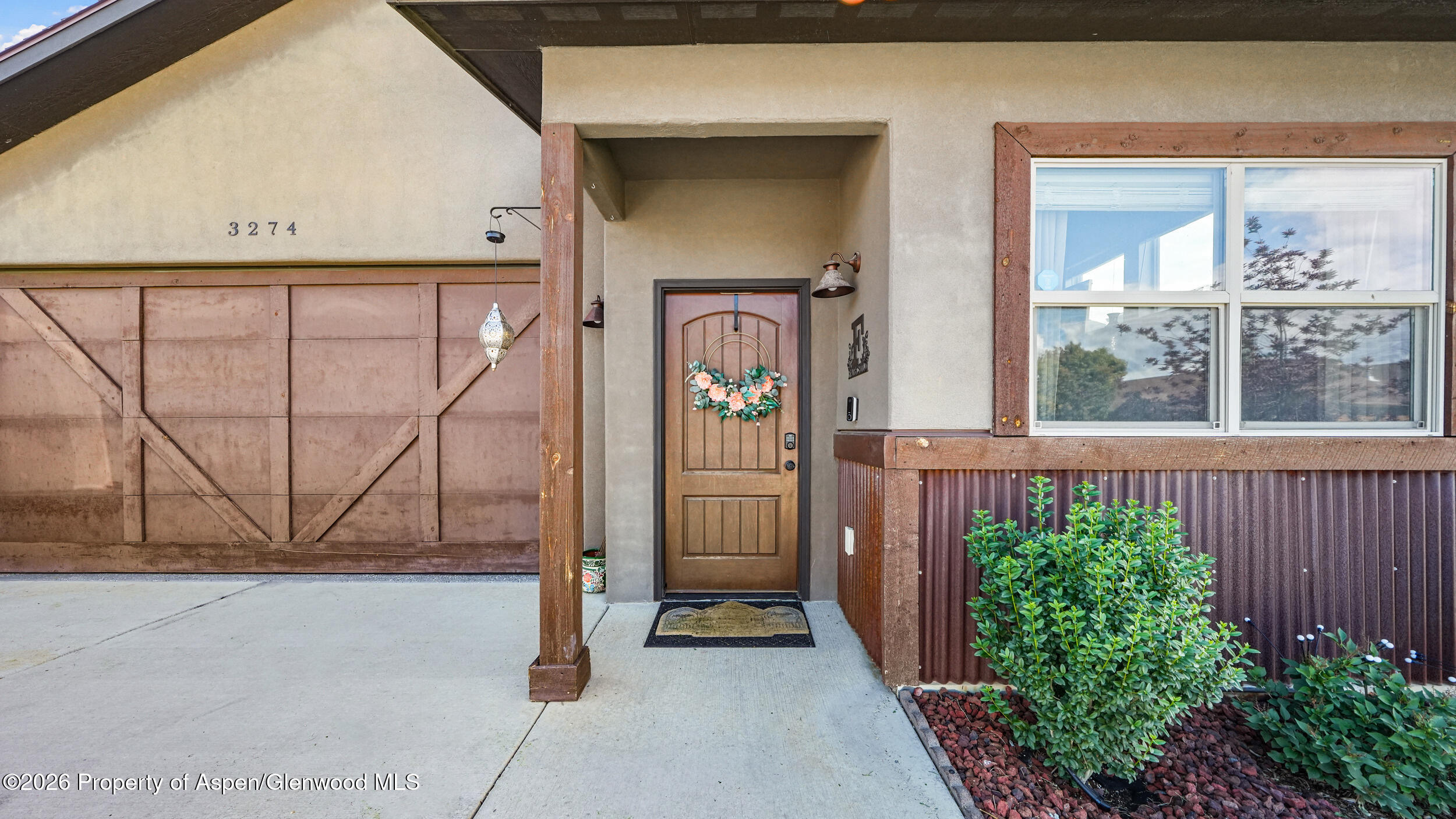 3274 Deerfield Avenue Property Photo 6