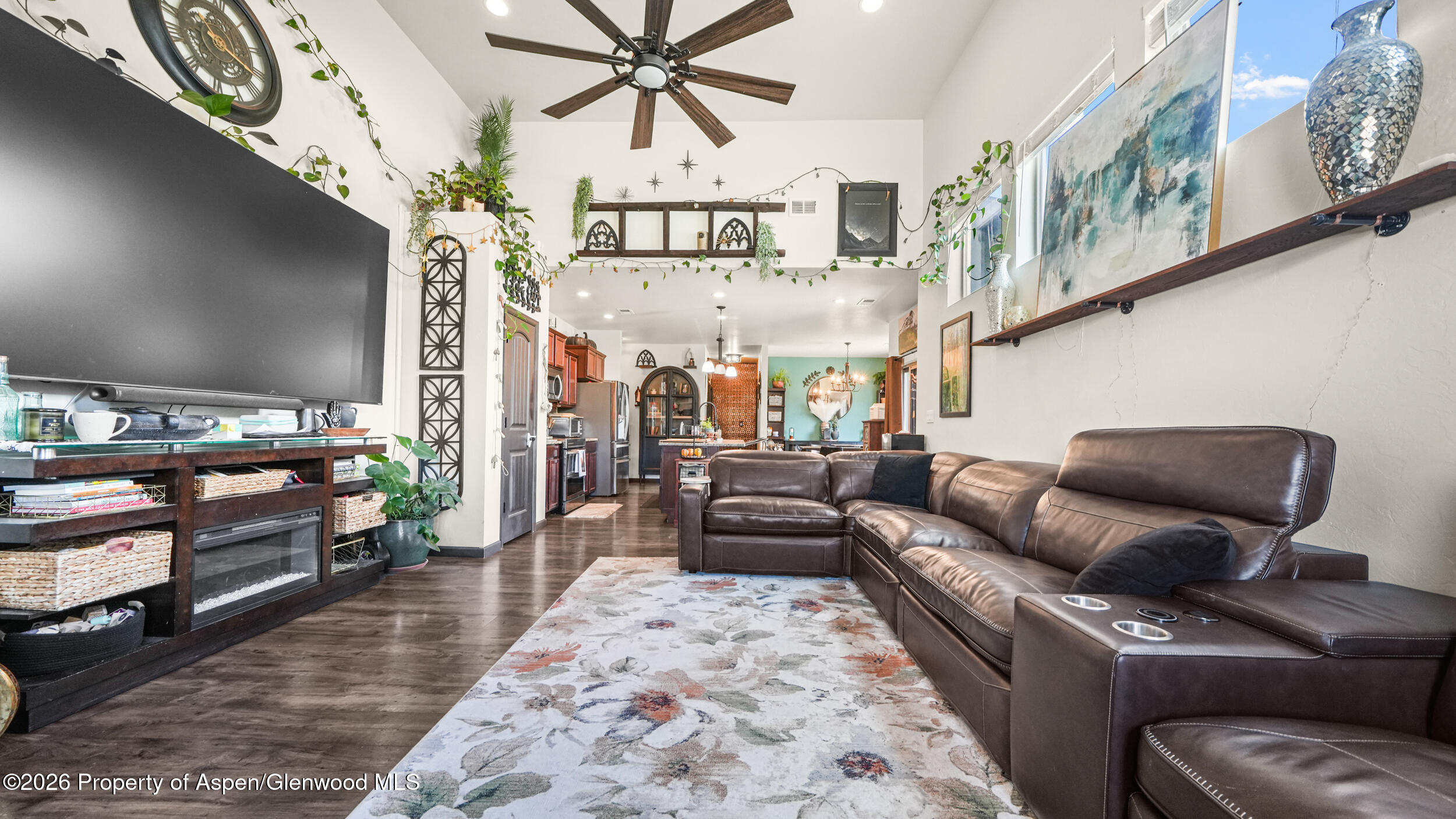 3274 Deerfield Avenue Property Photo 8