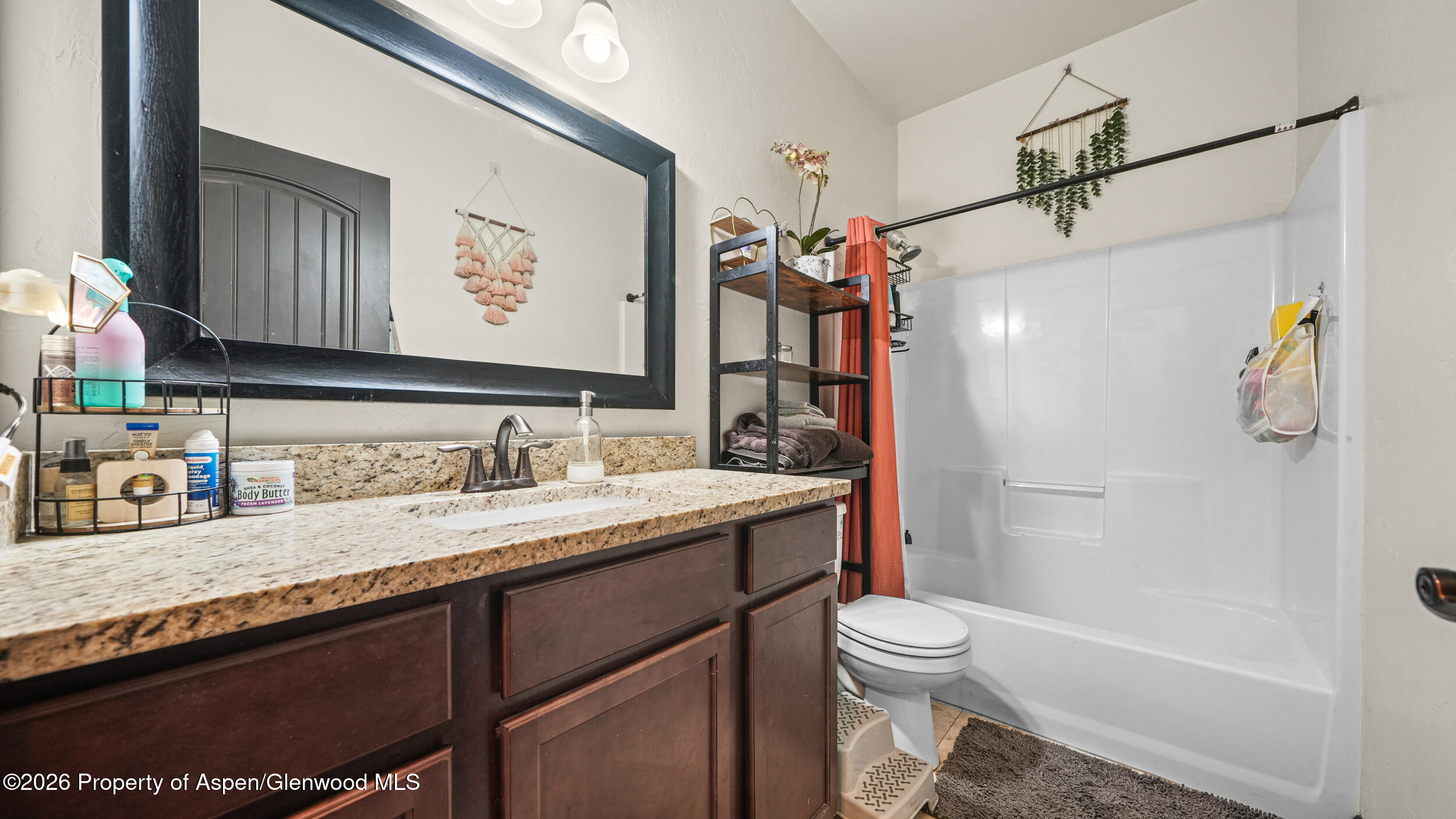 3274 Deerfield Avenue Property Photo 20