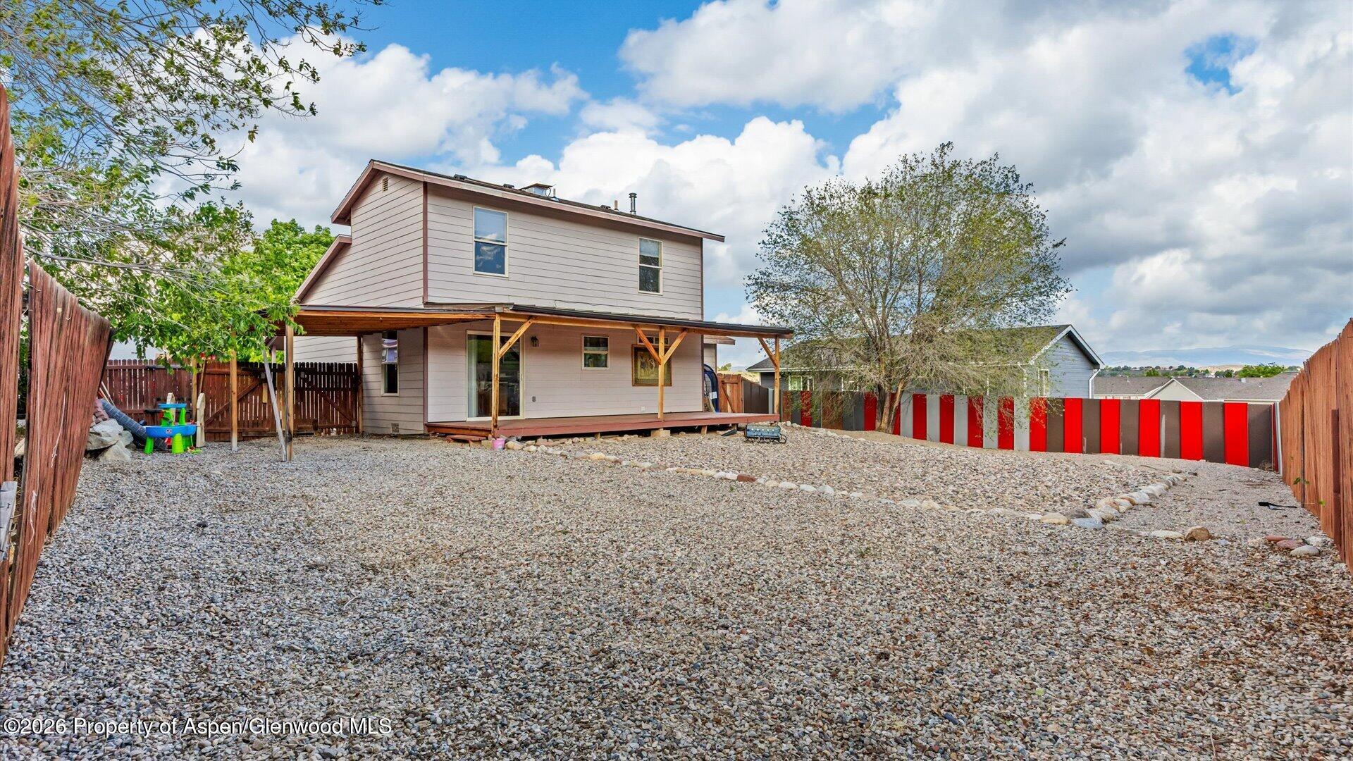 2615 Apache Court Property Photo 25