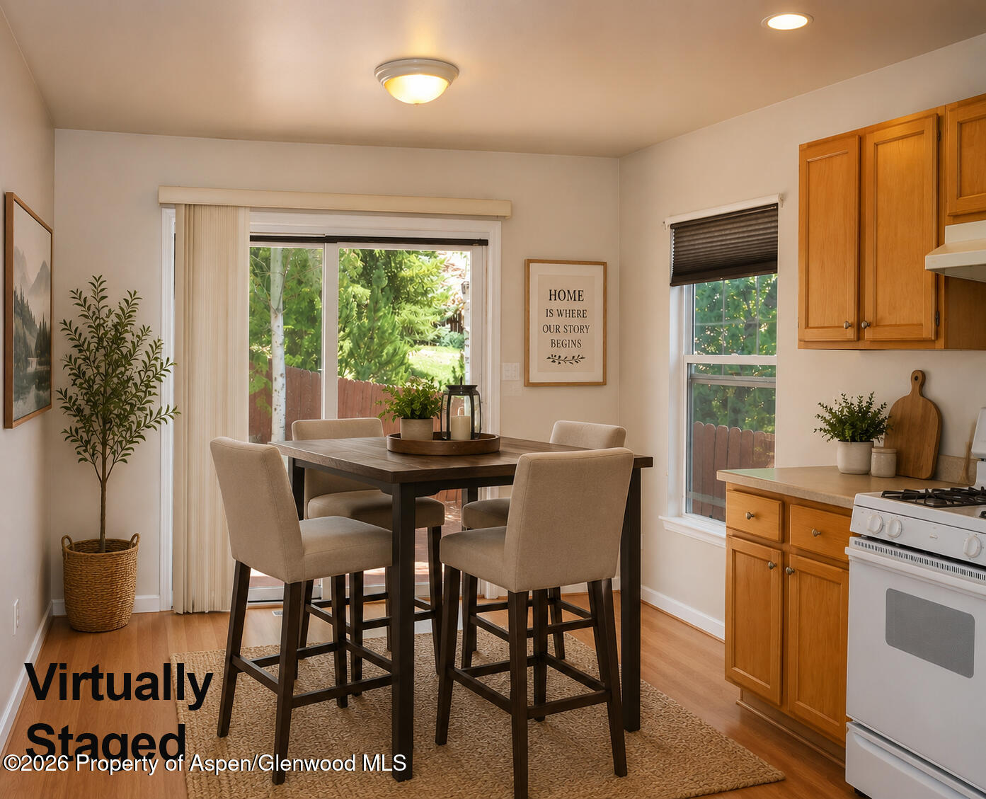 608 Lariat Loop Property Photo 9