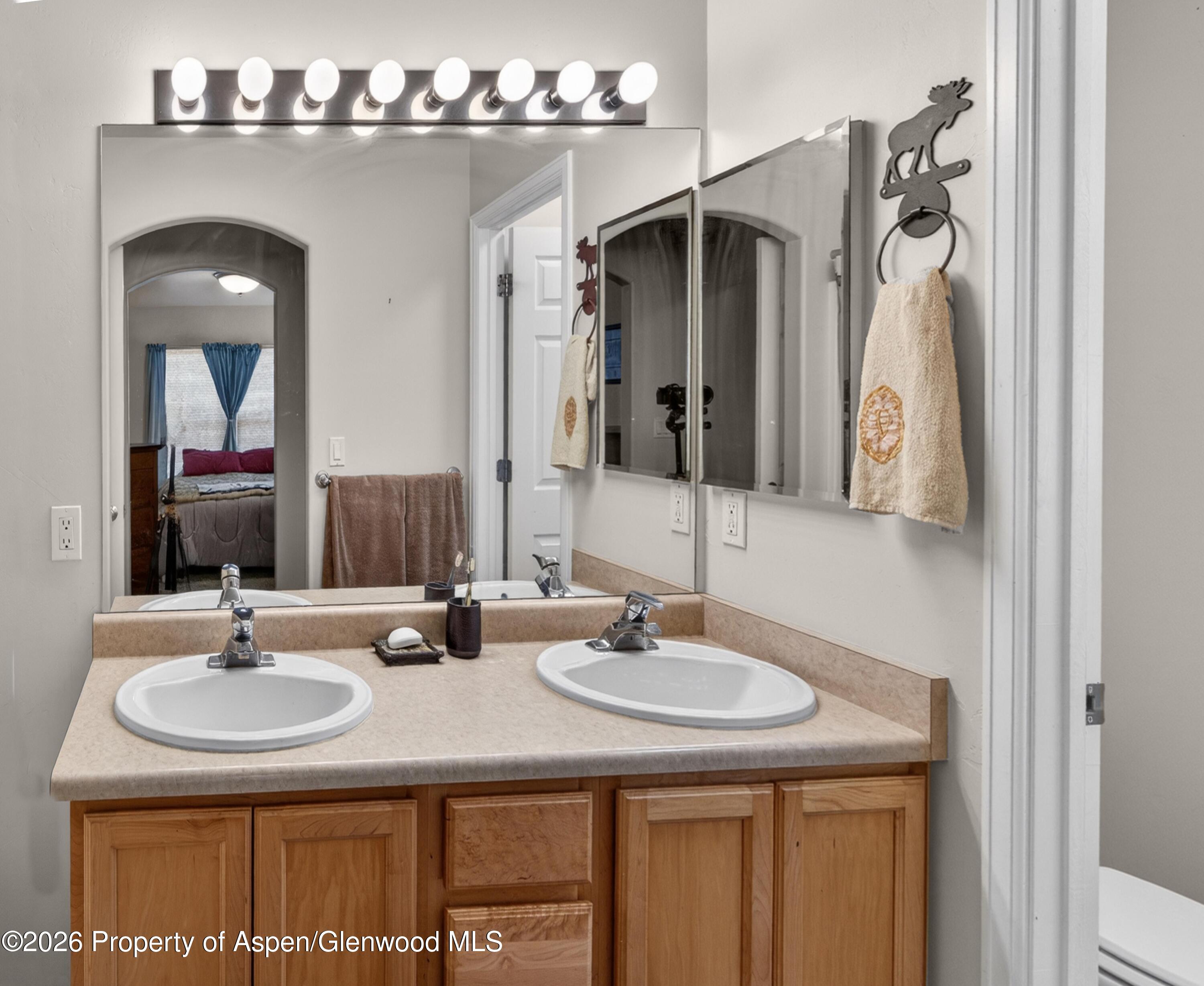 608 Lariat Loop Property Photo 14