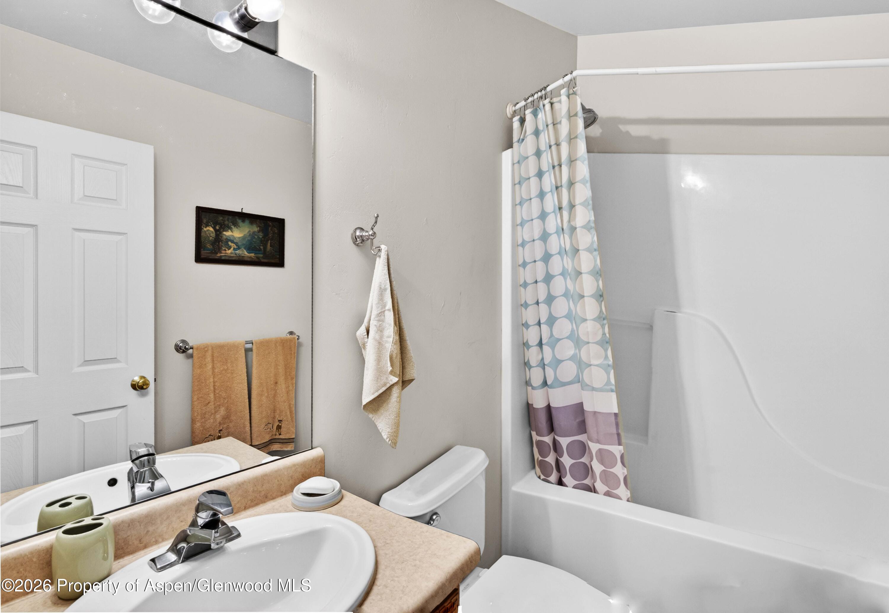 608 Lariat Loop Property Photo 16