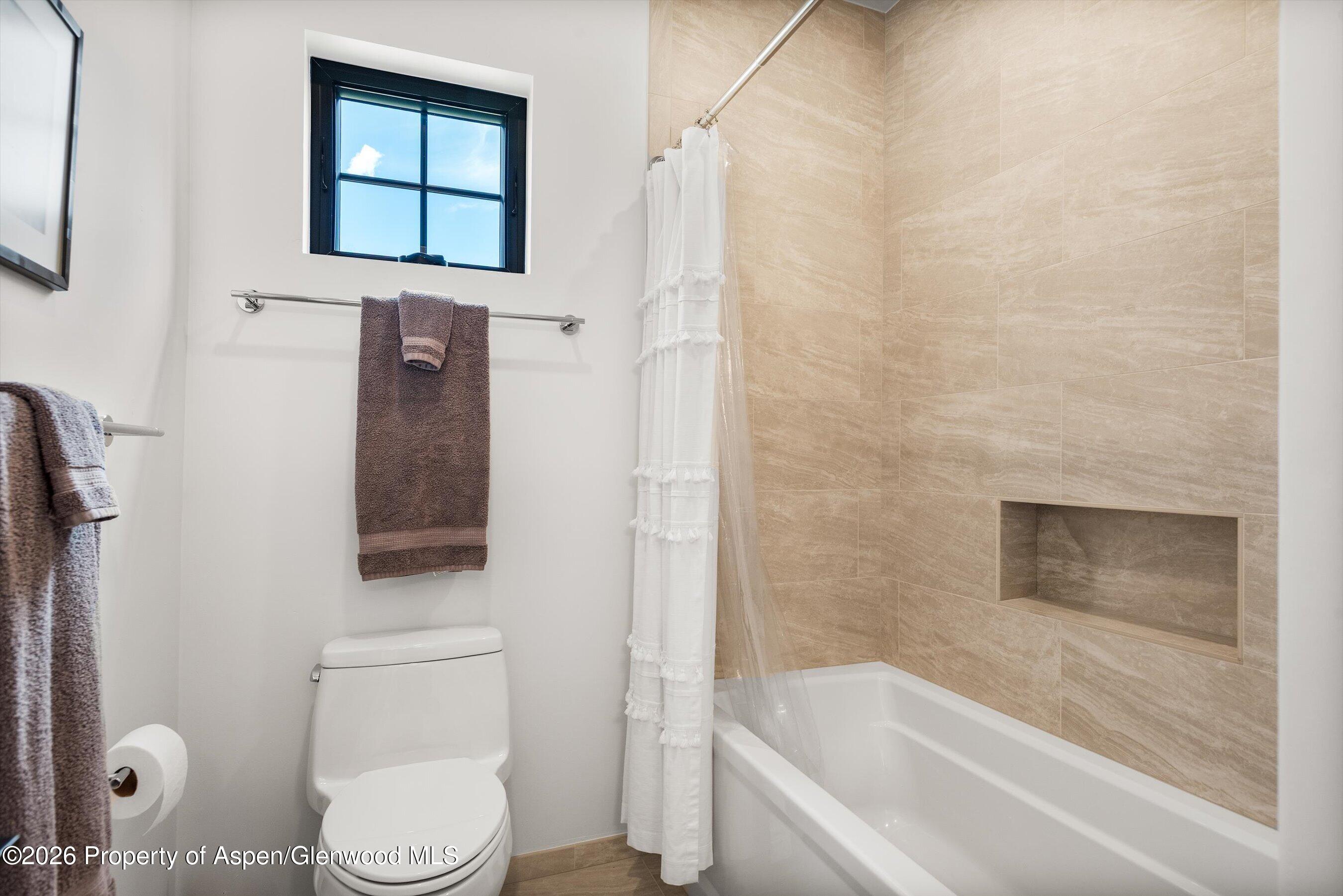 303 Golden Bear Drive Property Photo 34